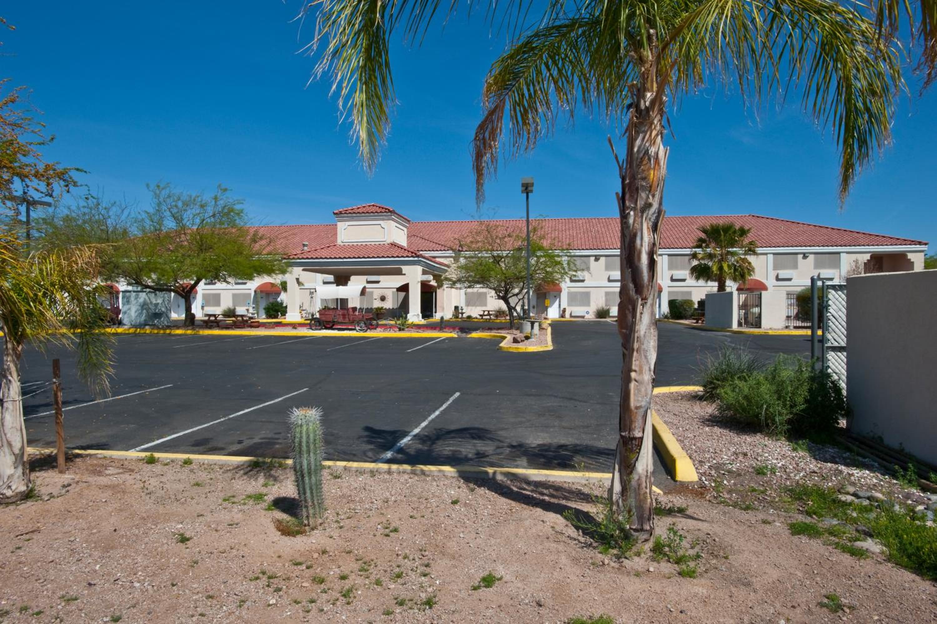 Motel 6-Apache Junction, AZ - Property Image 14