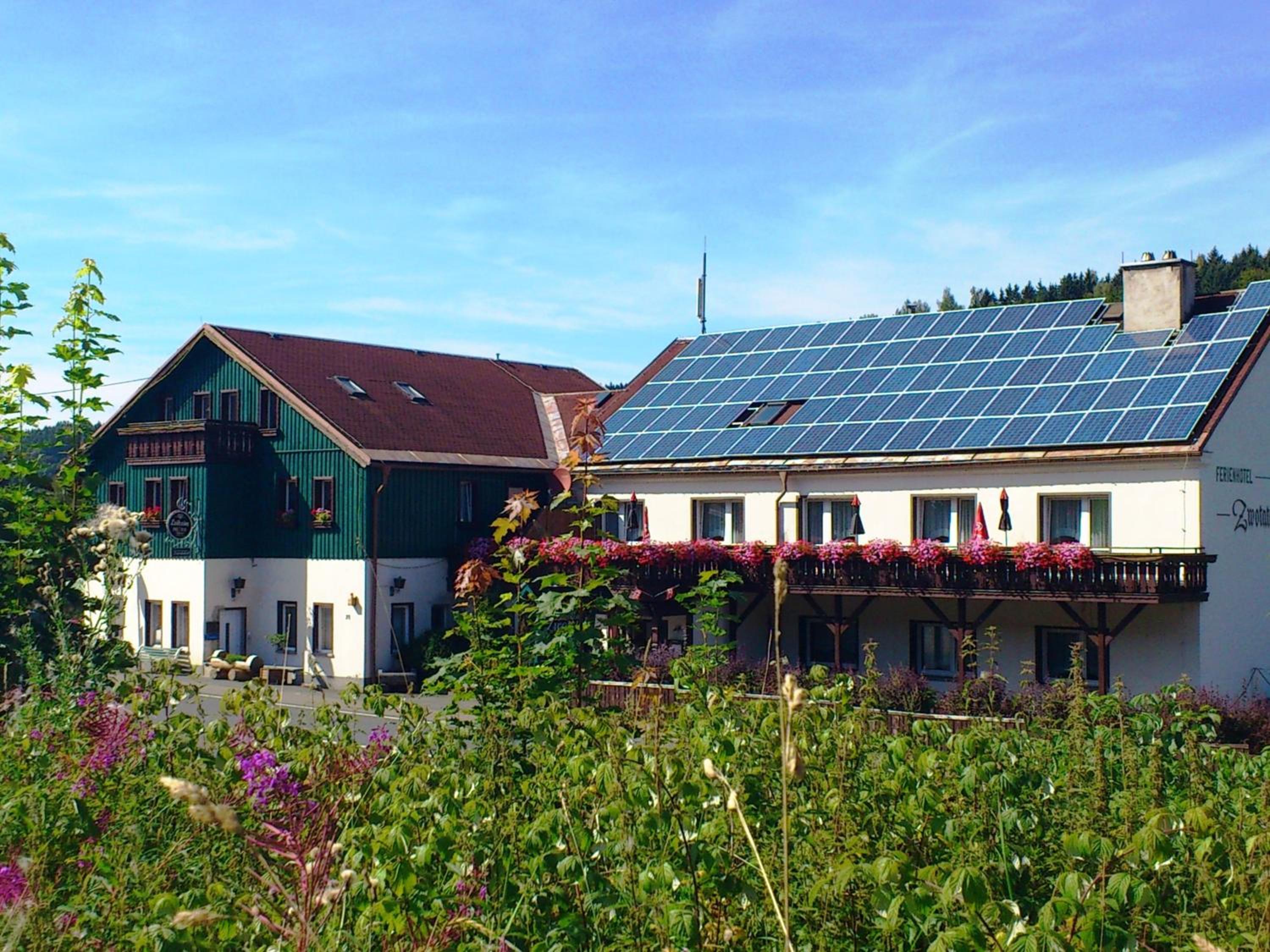 Ferienhotel Zwotatal view 3