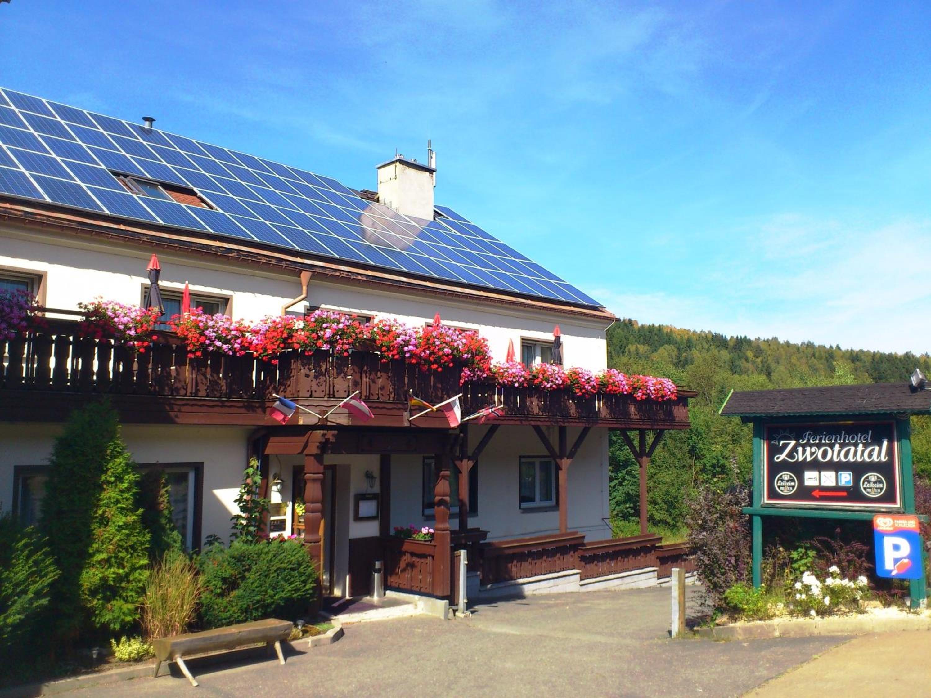 Ferienhotel Zwotatal view 2