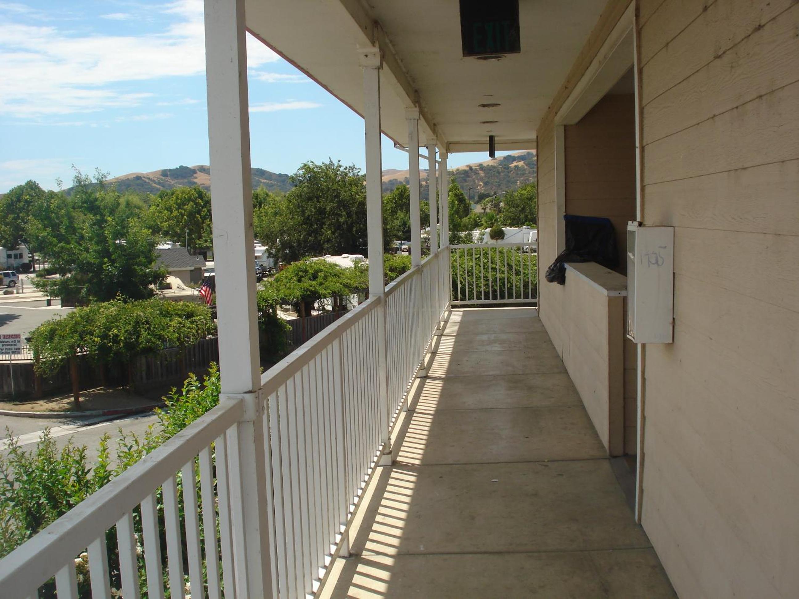 Garlic Farm Inn view 3