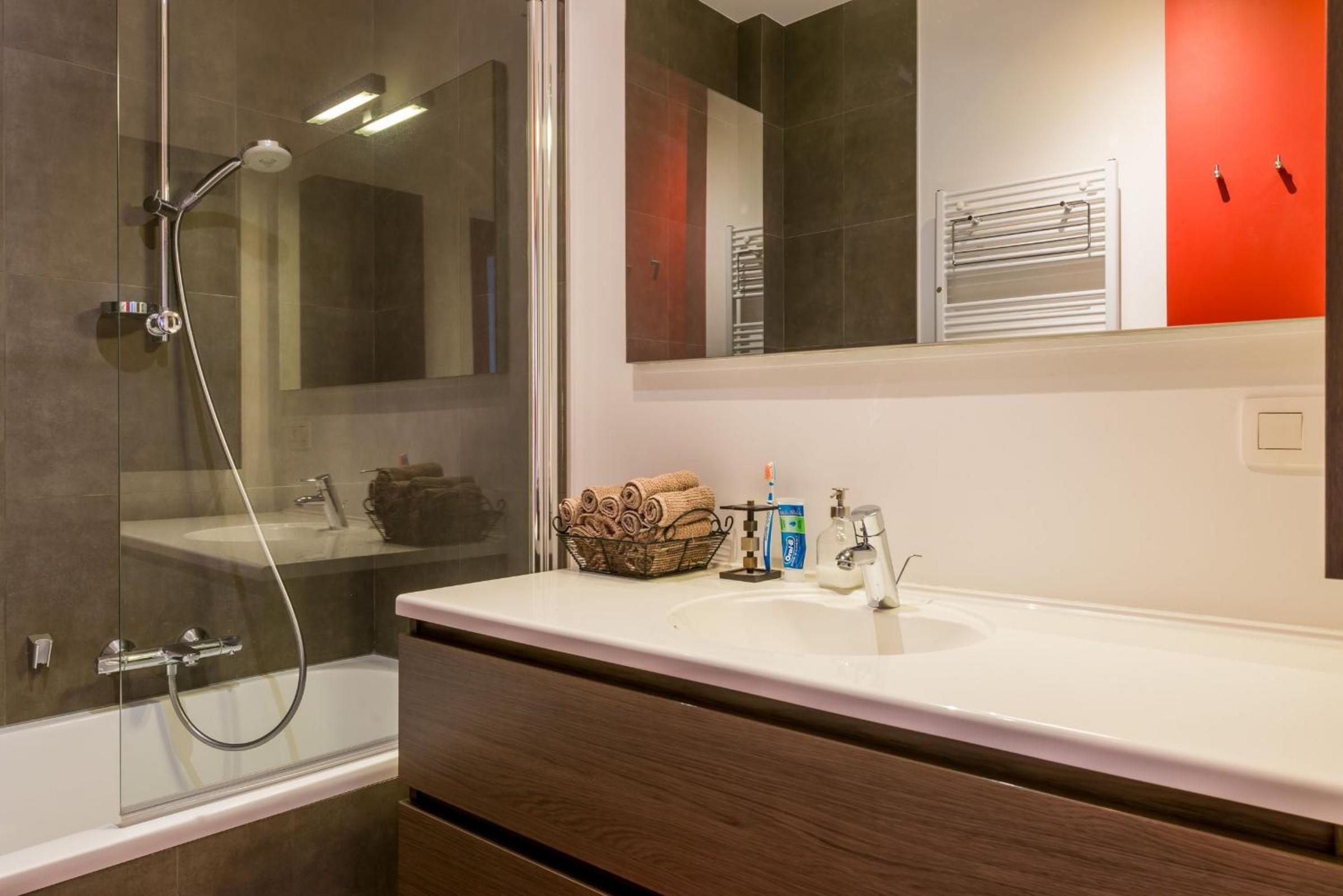 Bruges Vacations - Guesthouse De Roode - Property Image 1