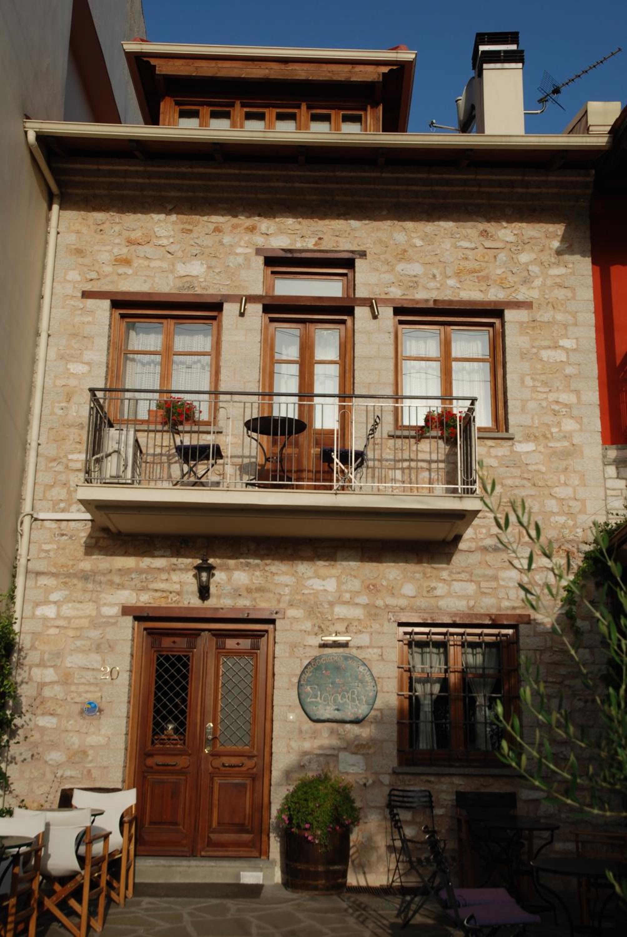 Photo 18