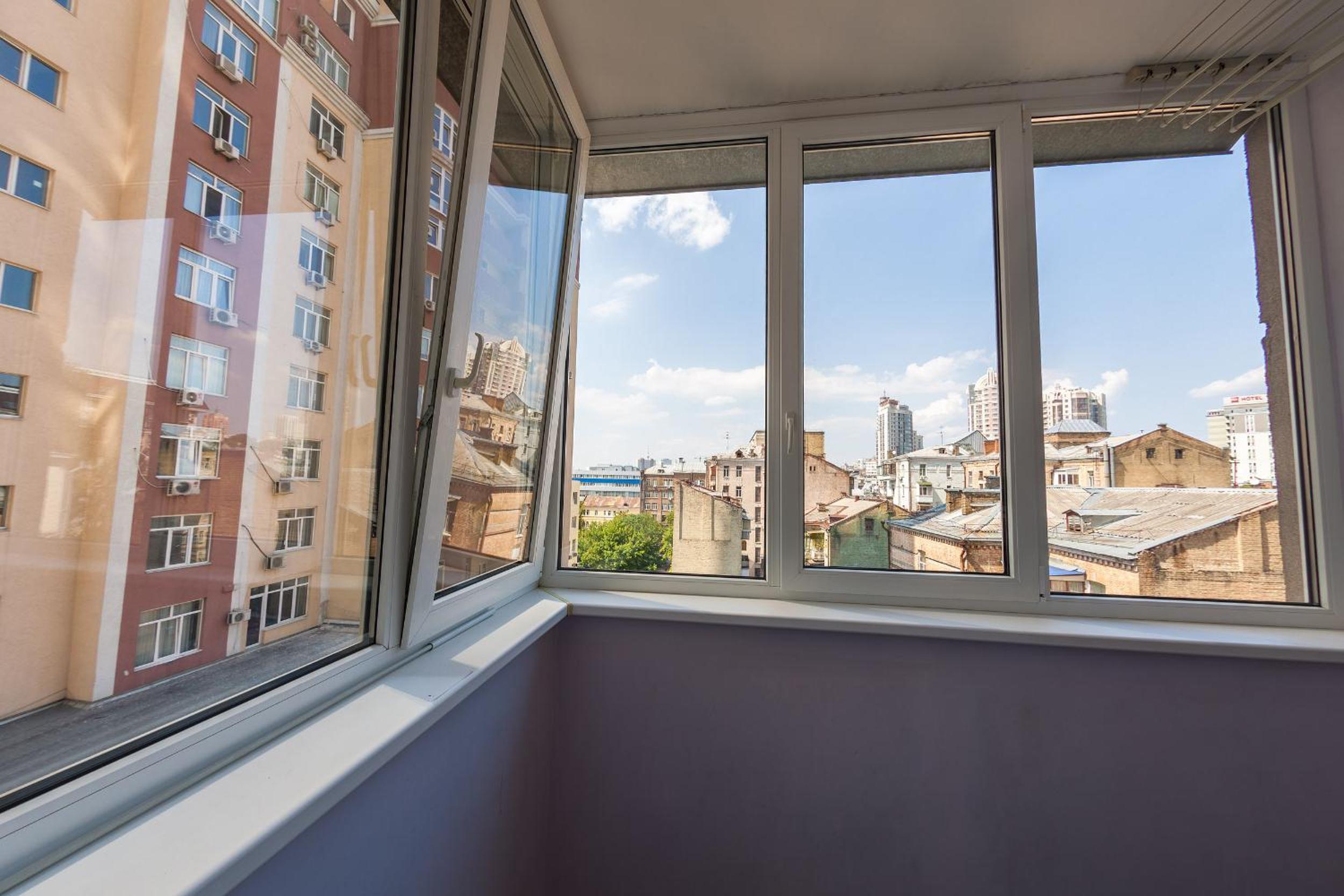 Botanic Towers опалення та світло цілодобово