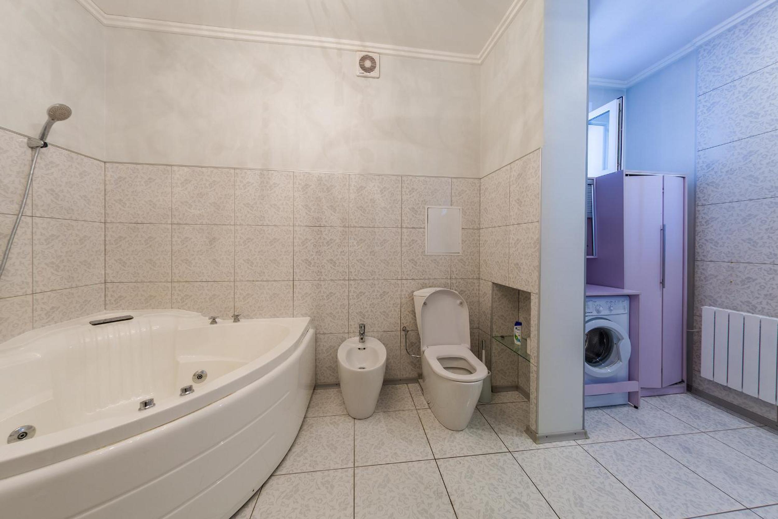 Botanic Towers опалення та світло цілодобово