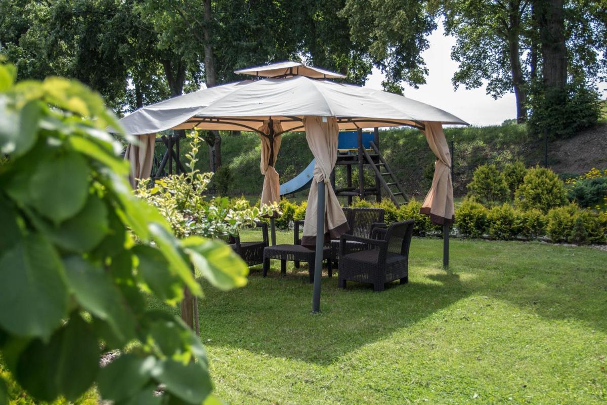 outdoor BBQ area