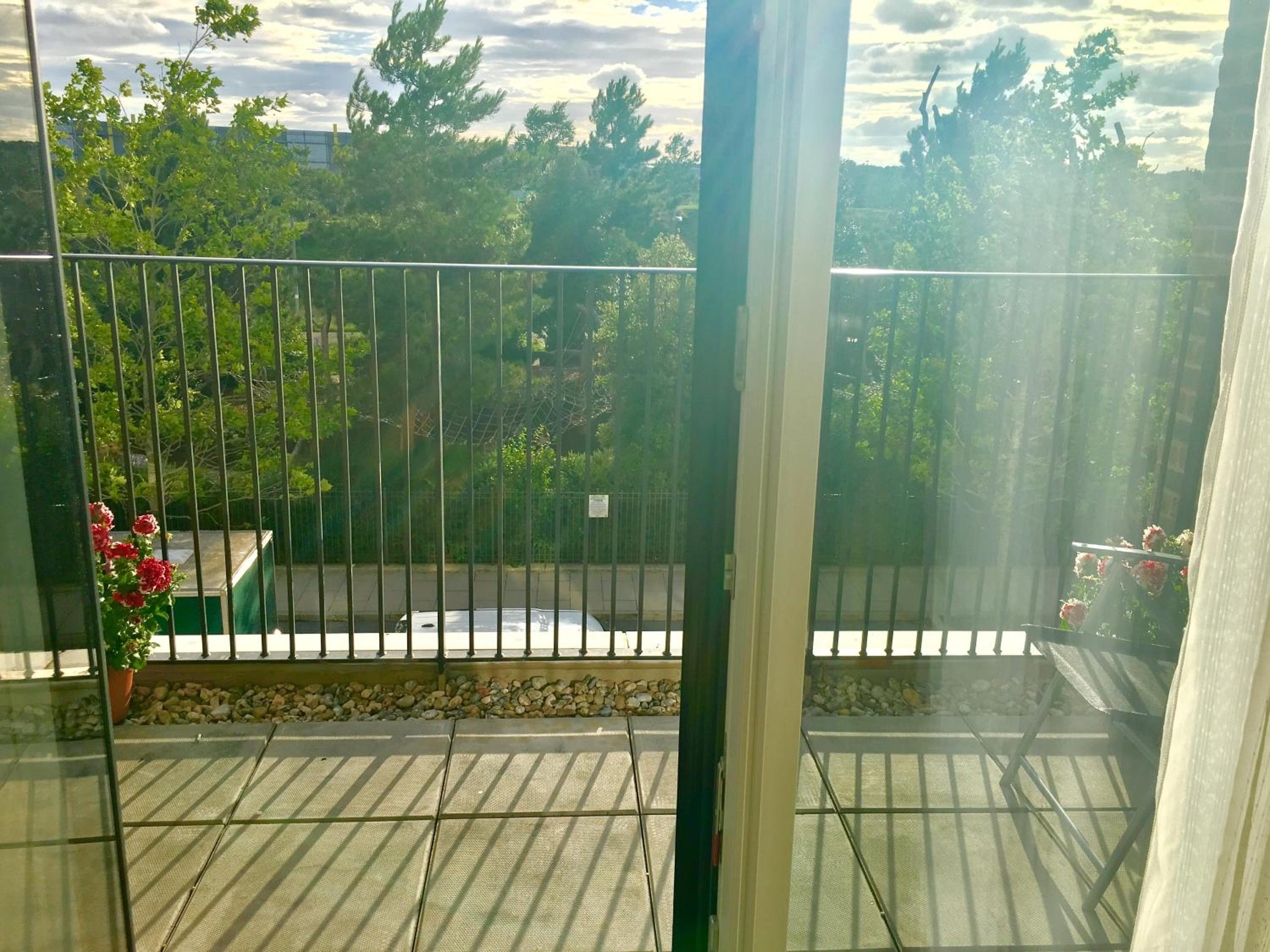 balcony