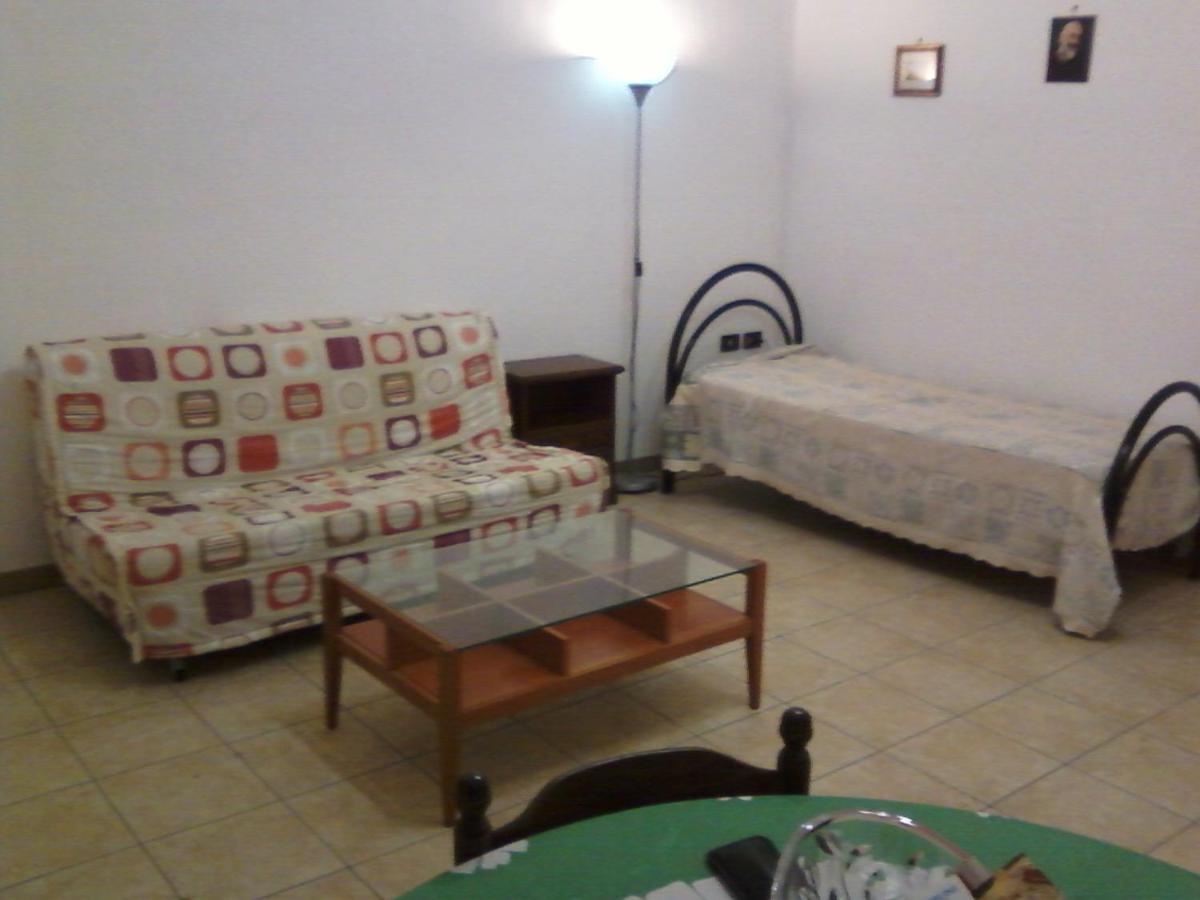 Casa vacanze con giardino ad 1 Km da Castro photo 5