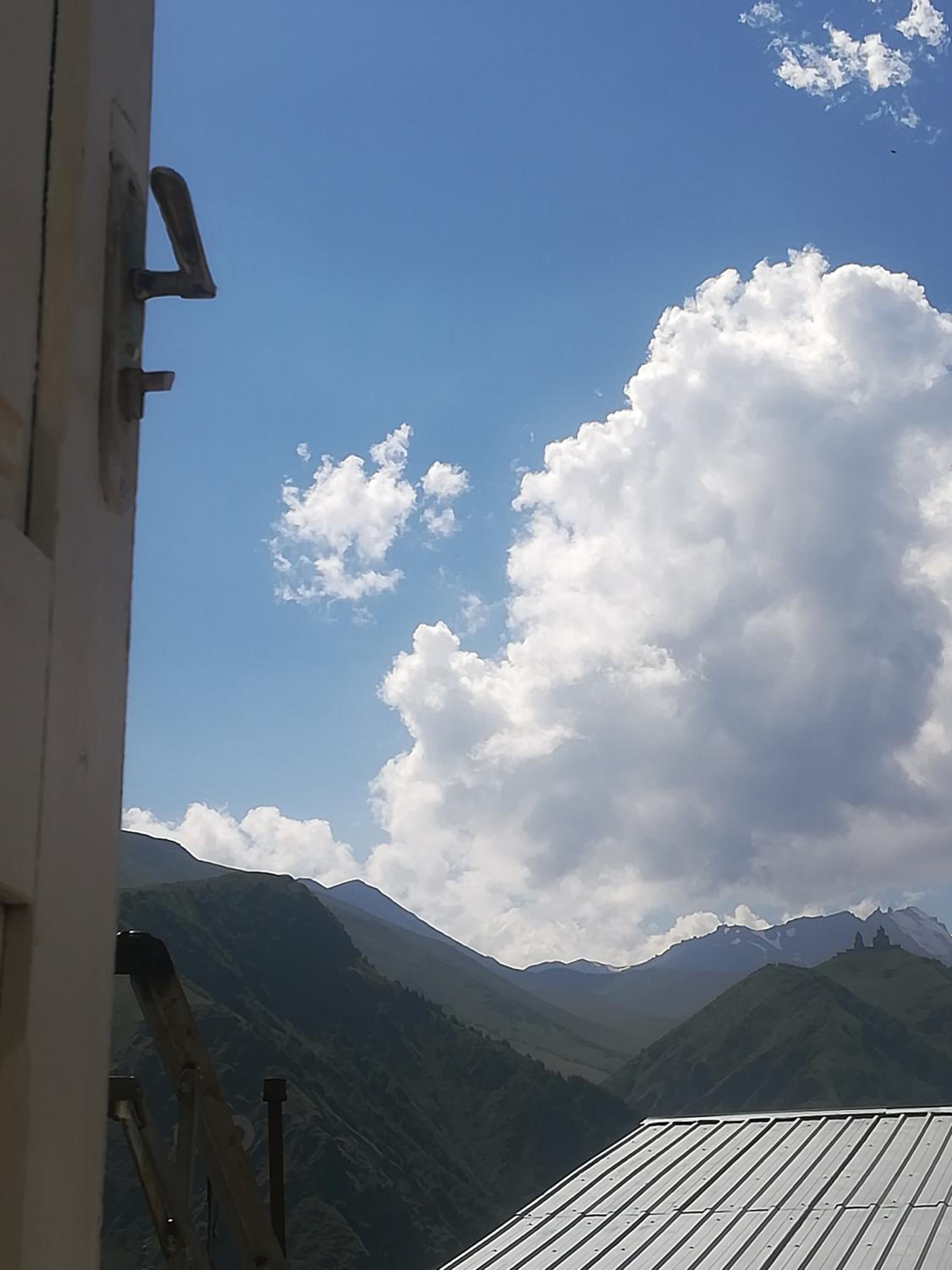 Nikoloz Guesthouse view 3
