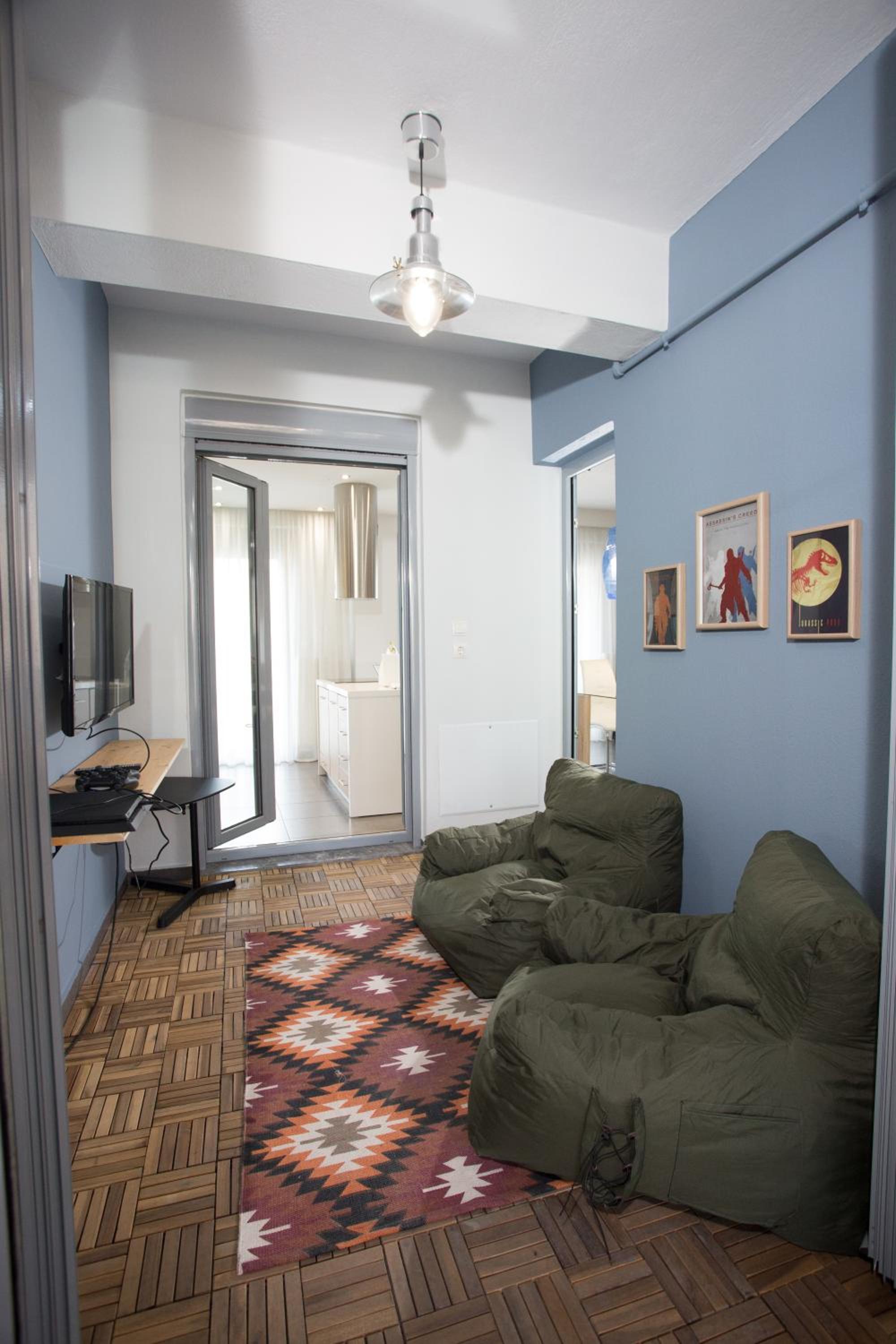 Polis Apartments