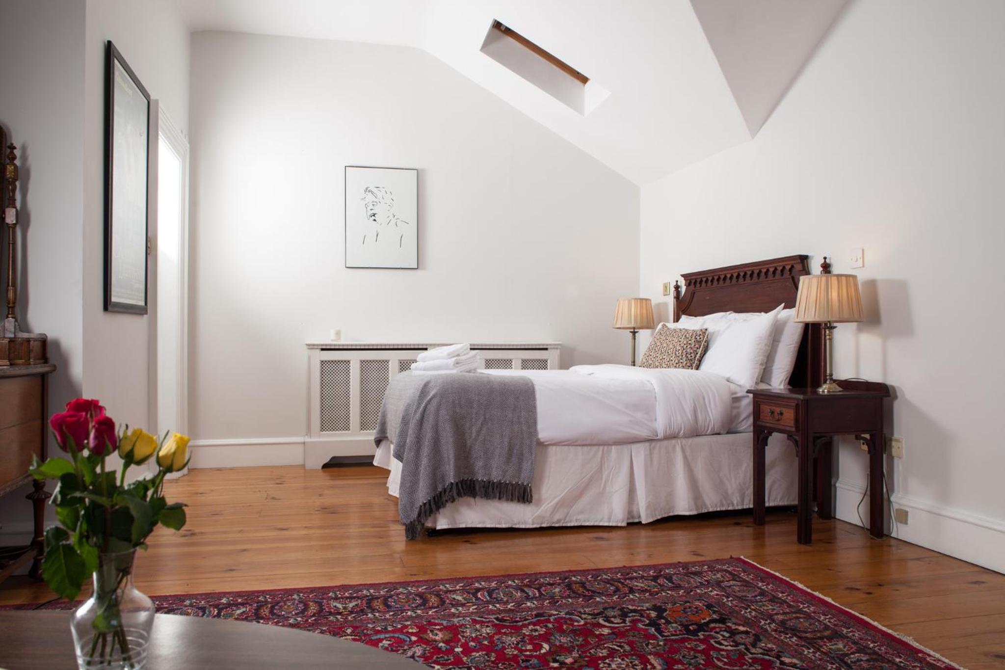 The Historical Harcourt Suites