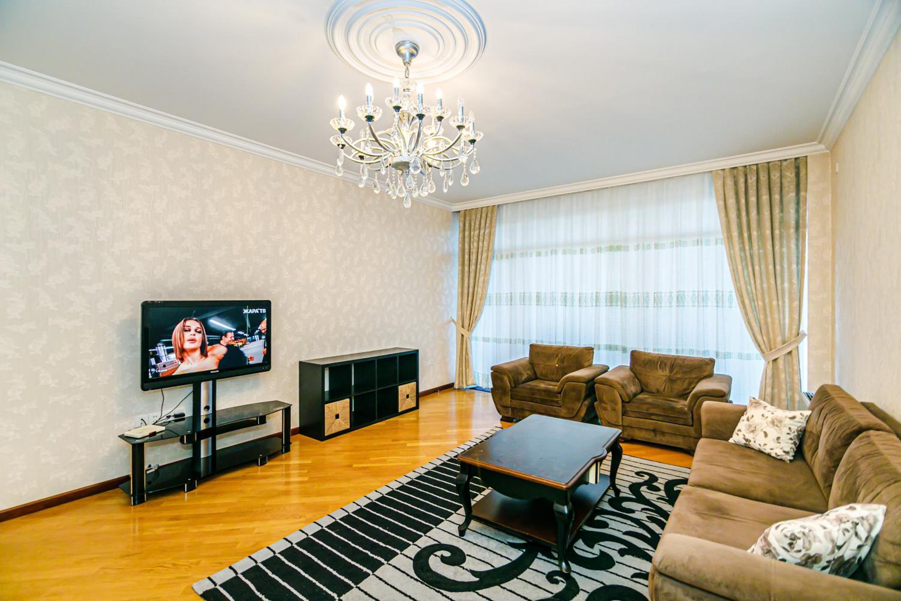 RICCHI Luxury Apartment in Nizami street