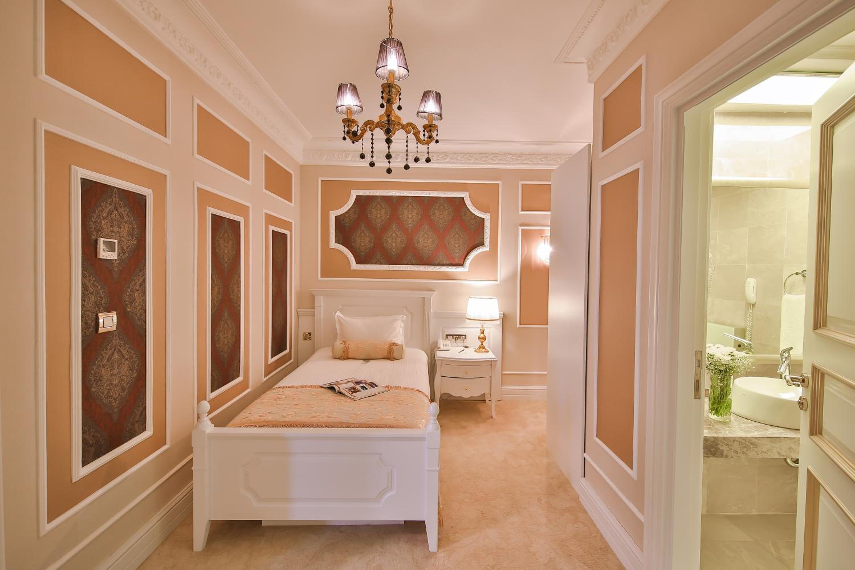 Legacy Ottoman Hotel - Image 78