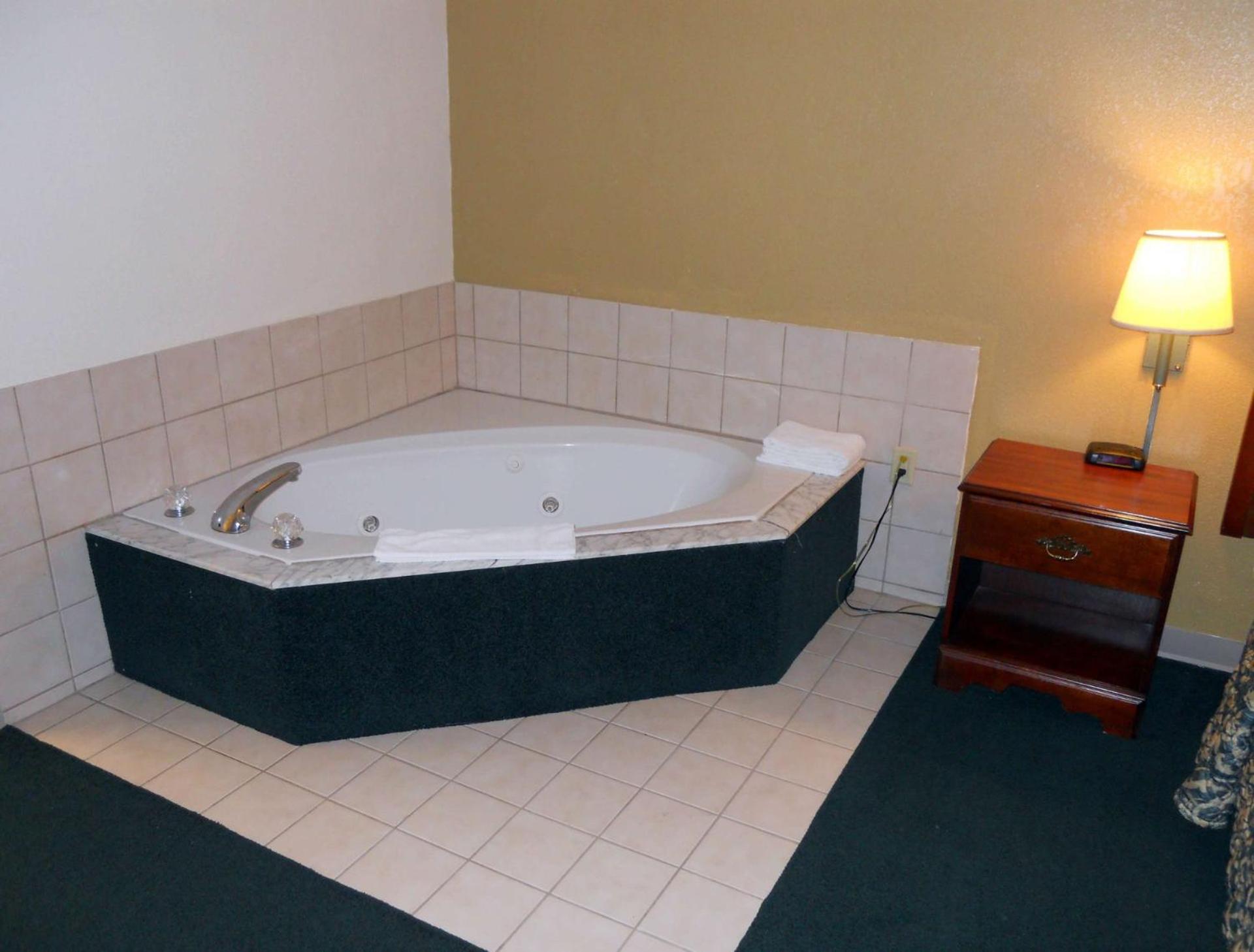 Jacuzzi