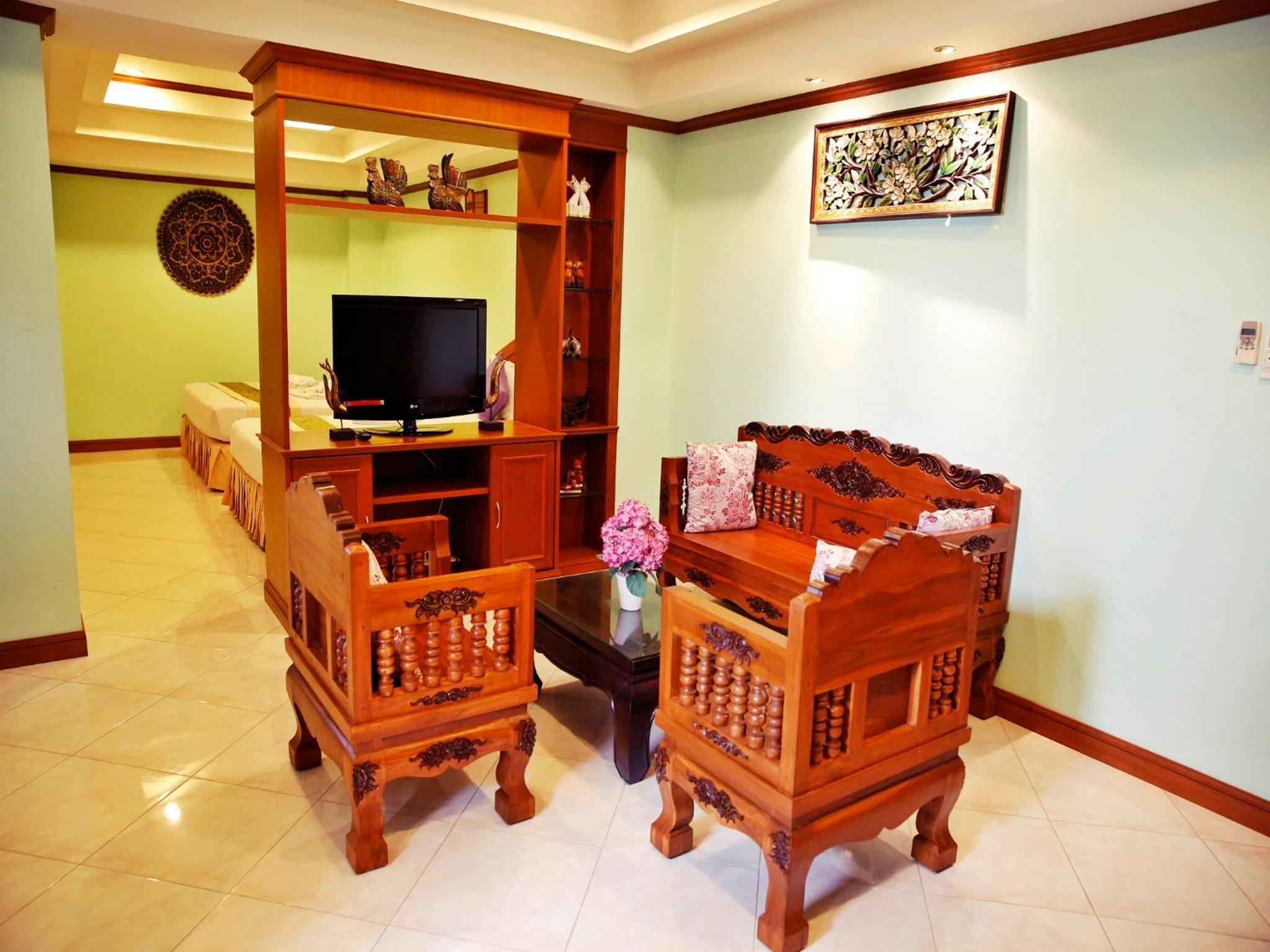 Baan SS Karon