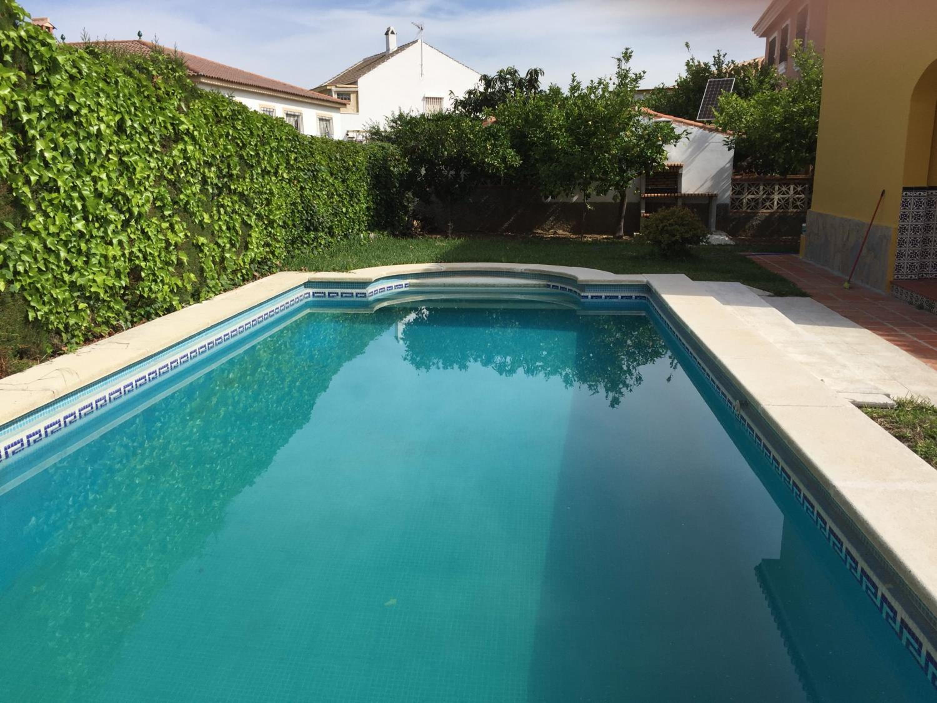 Chalet con barbacoa, chimenea y piscina en Alhaurín de la Torre view 4