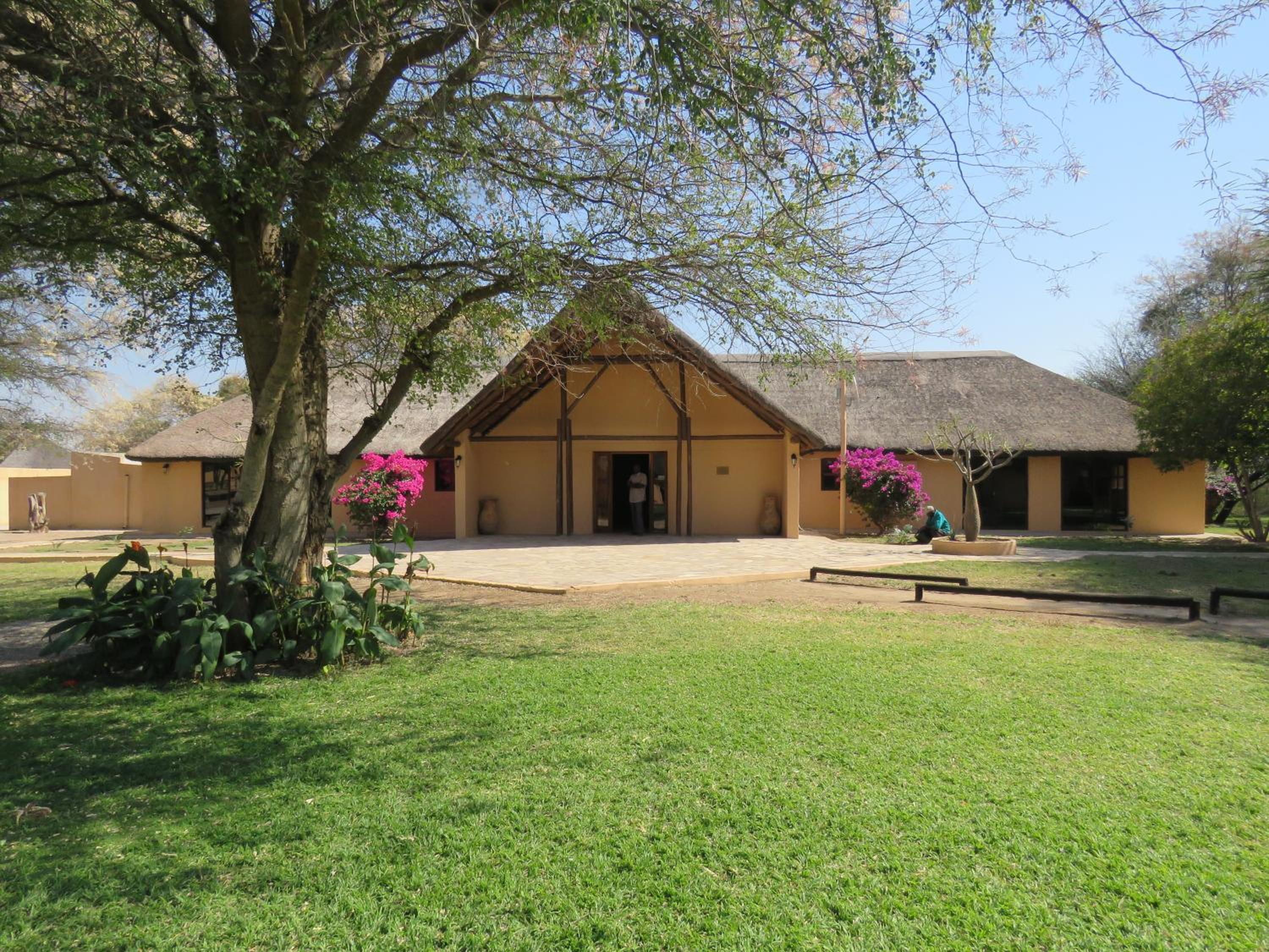 Kayova River Lodge