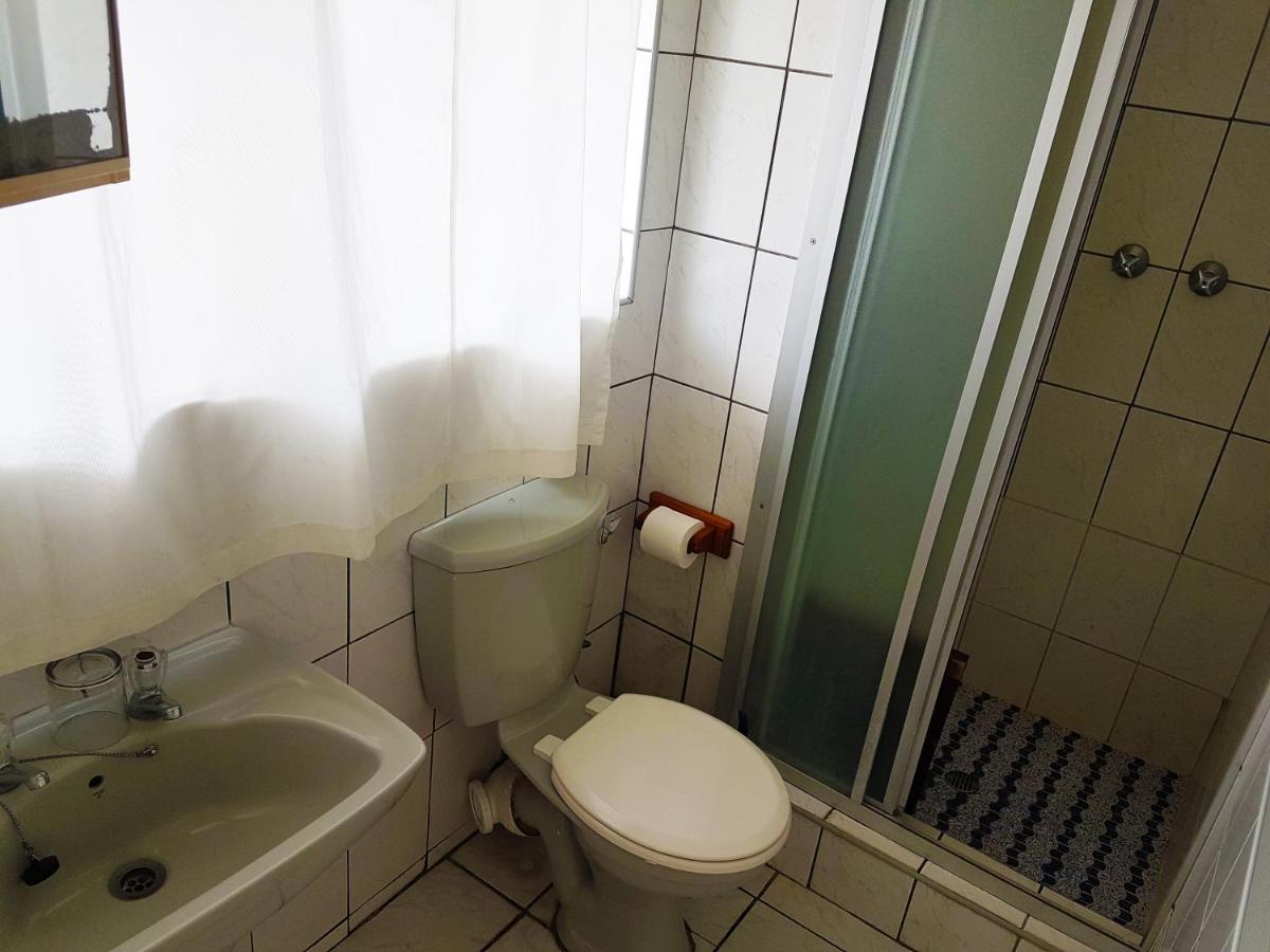 Dumela Margate Flat No 31, Margate, photo 2 of 12