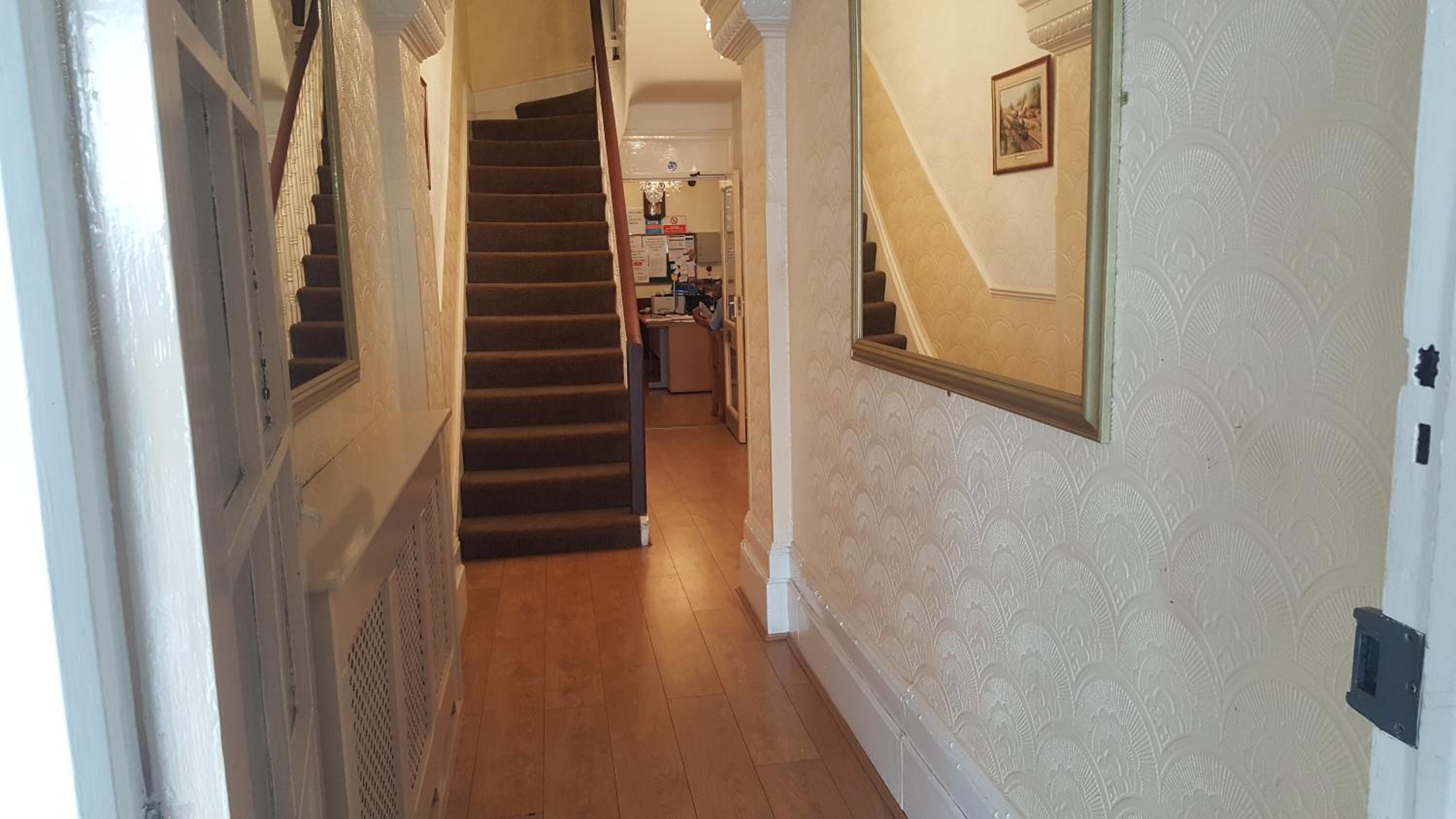Leicester Vacations - Grafton House - Property Image 14