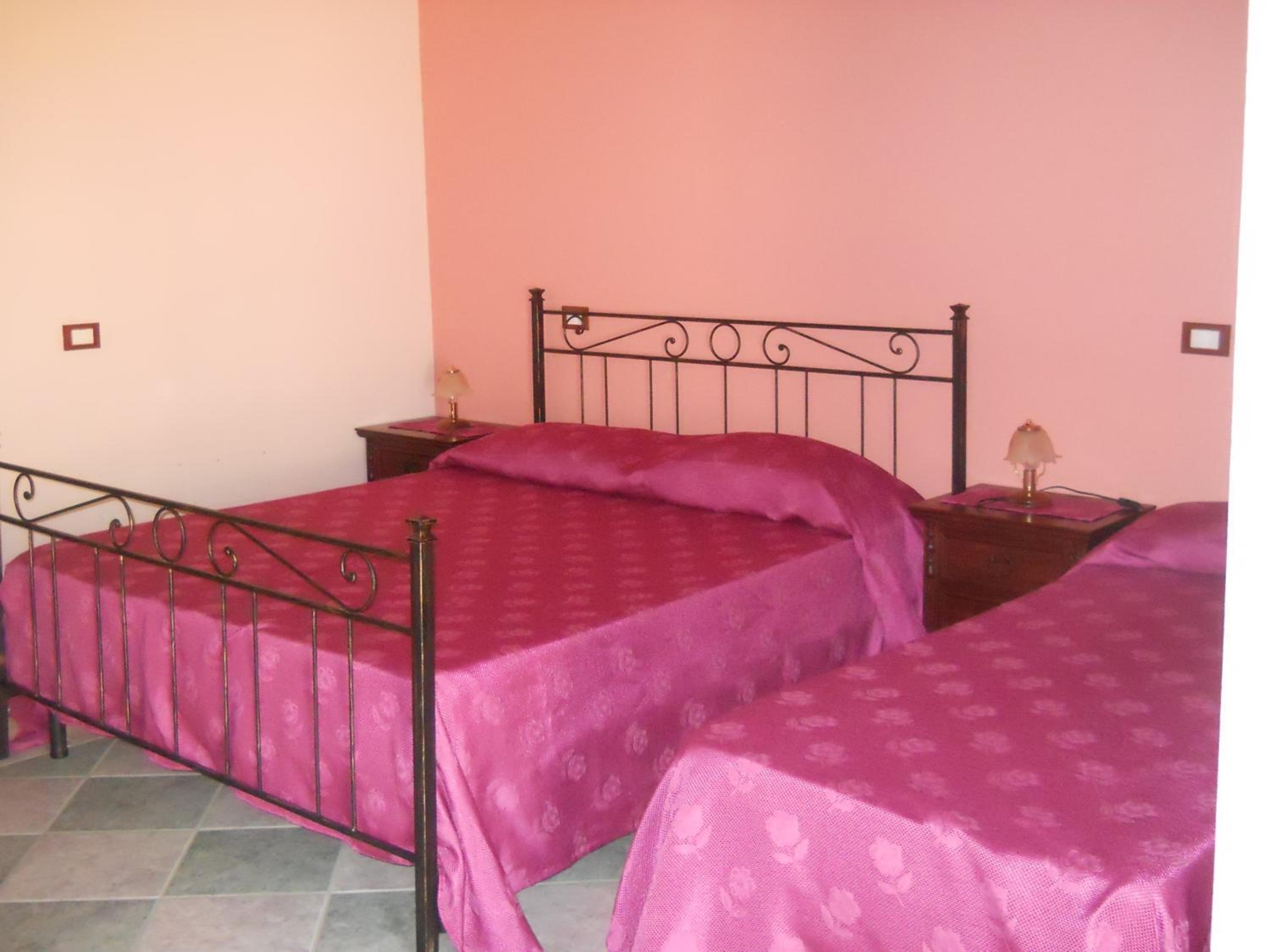 B&B Sciarammola en Patti — hotel room