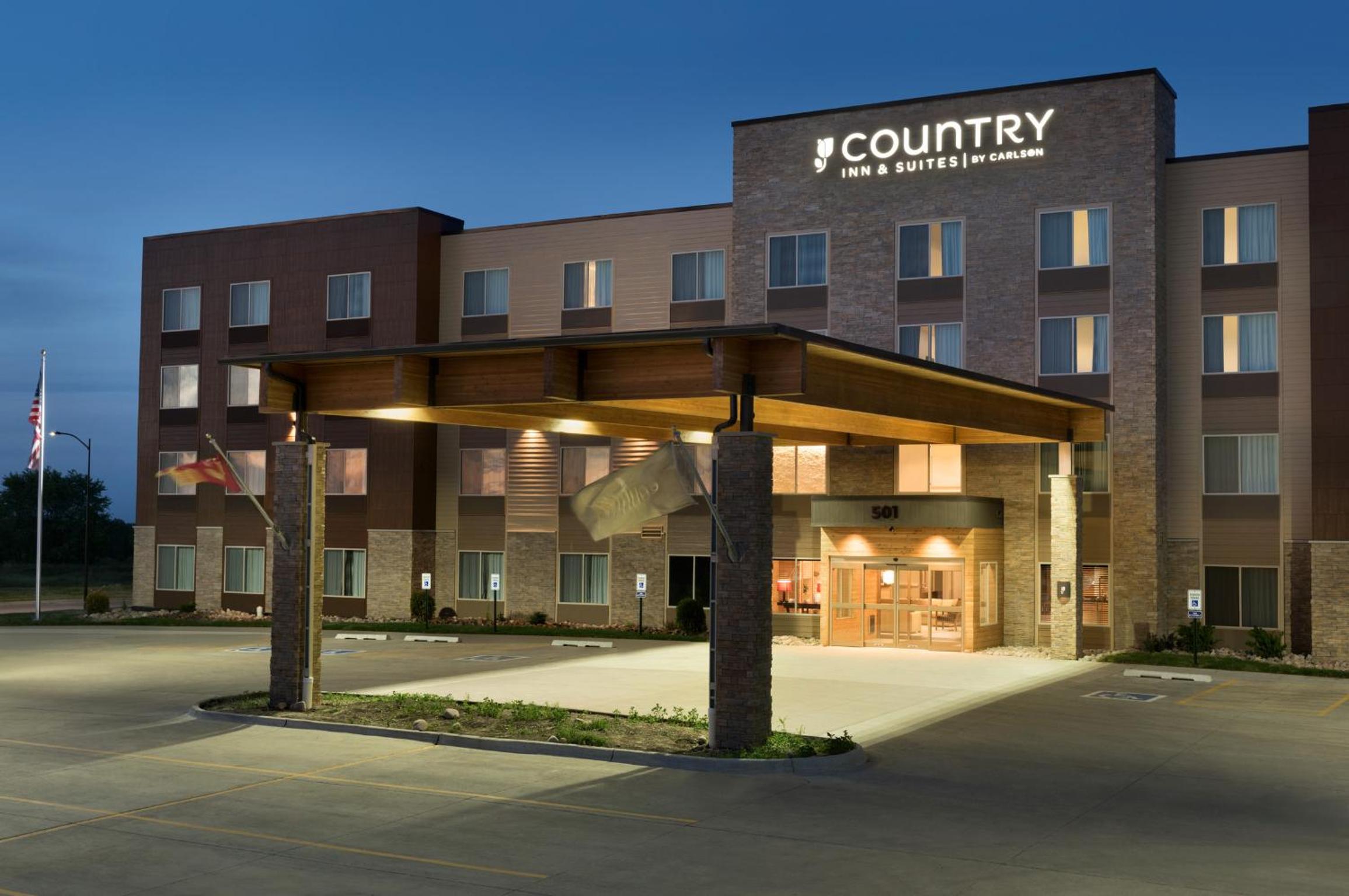 Hotel Country Inn & Suites by Radisson, Indianola, IA