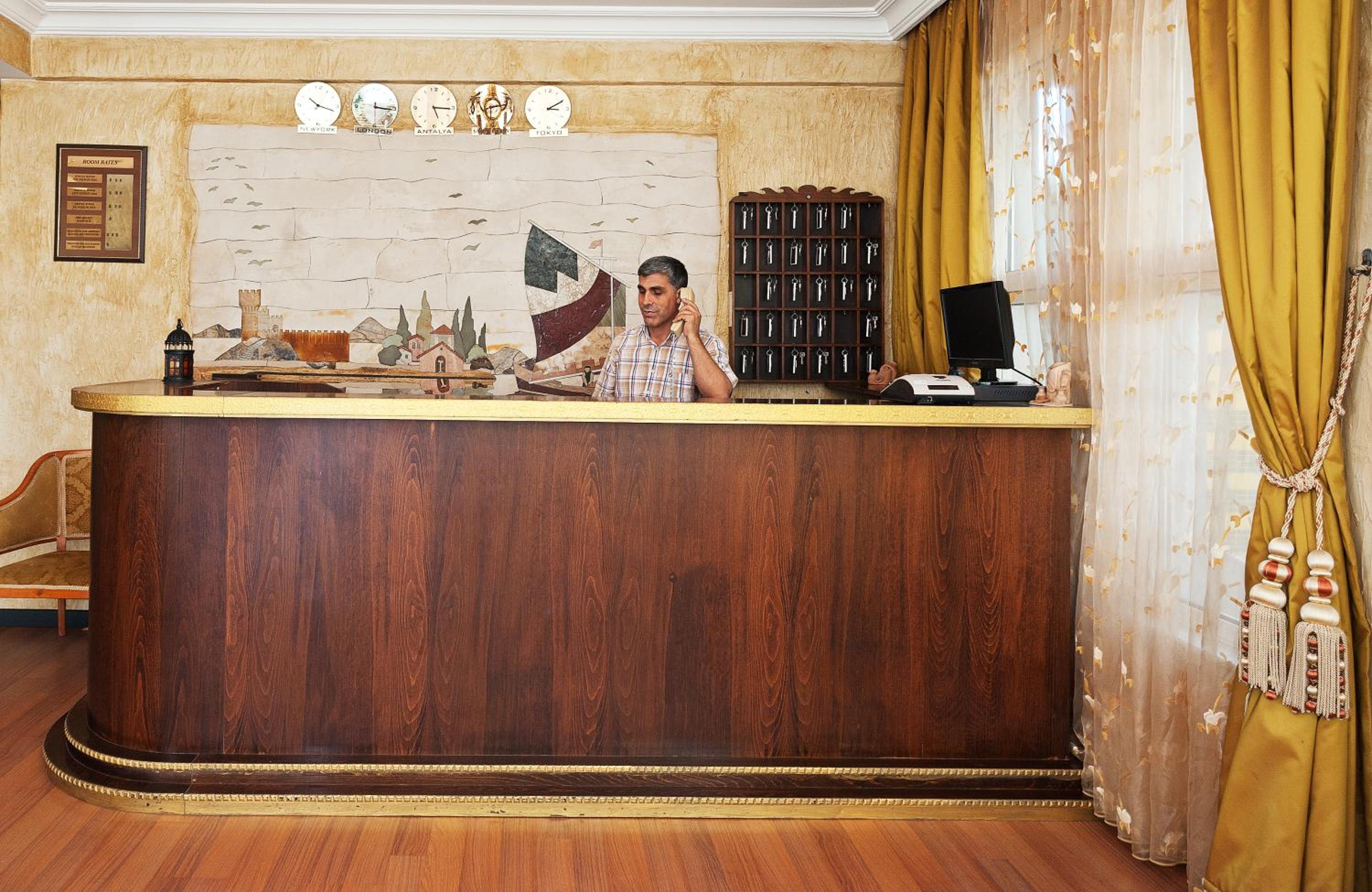 Triana Hotel - Image 15