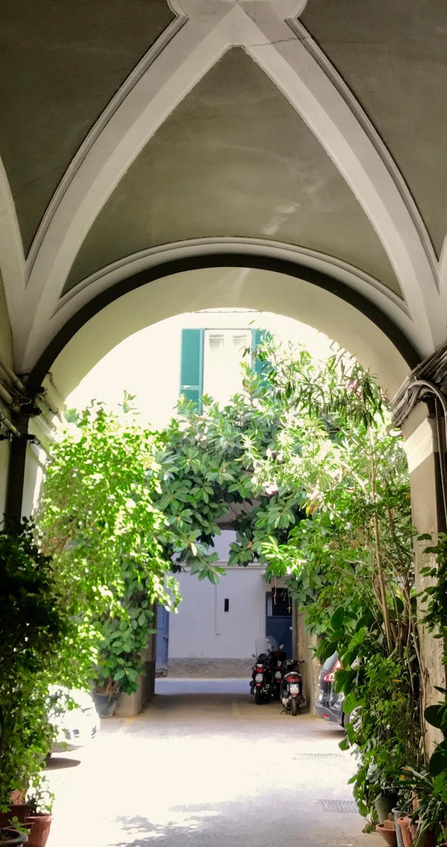 Palazzo Chiatamone