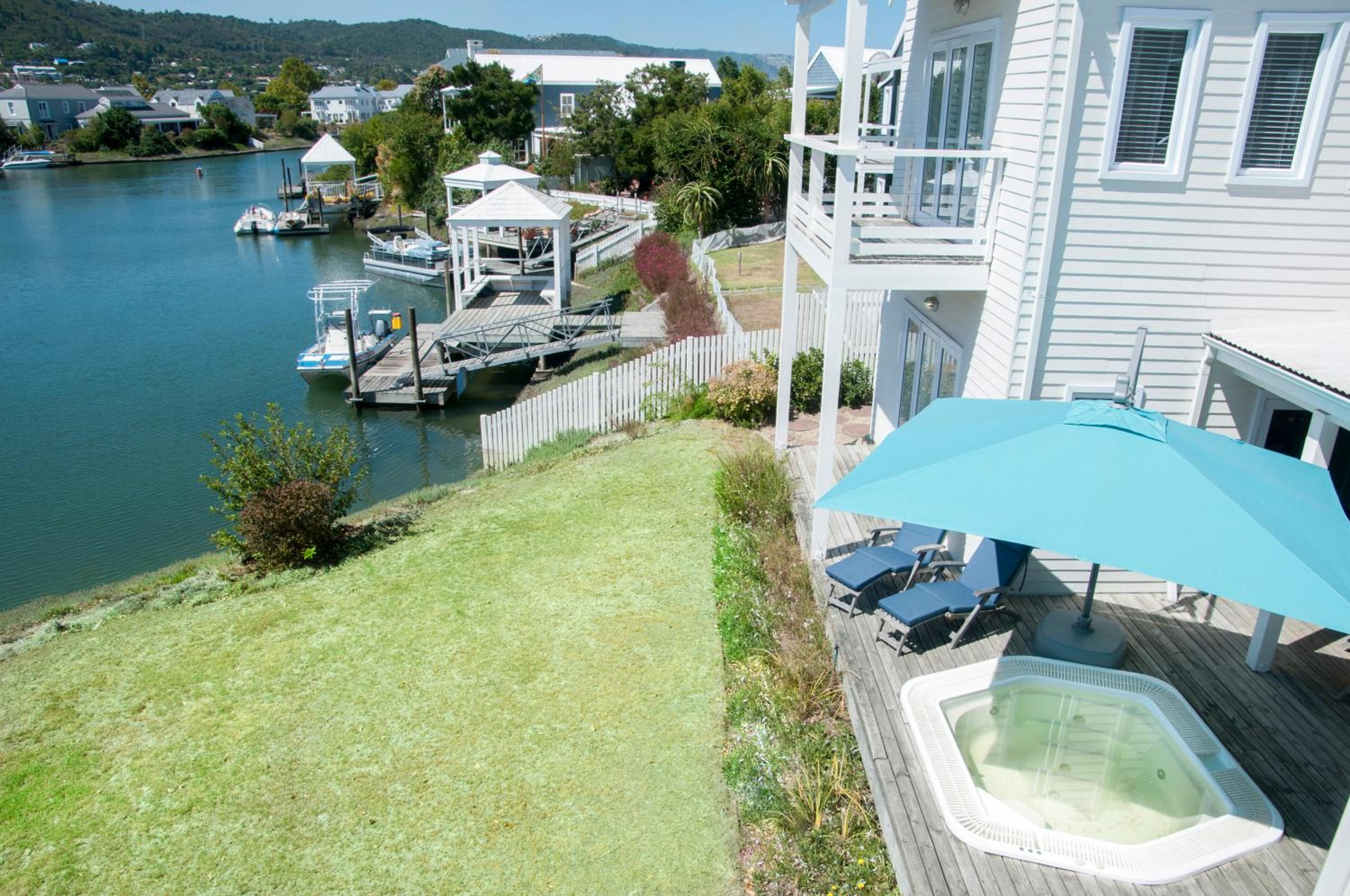 Leeward Reach view 3