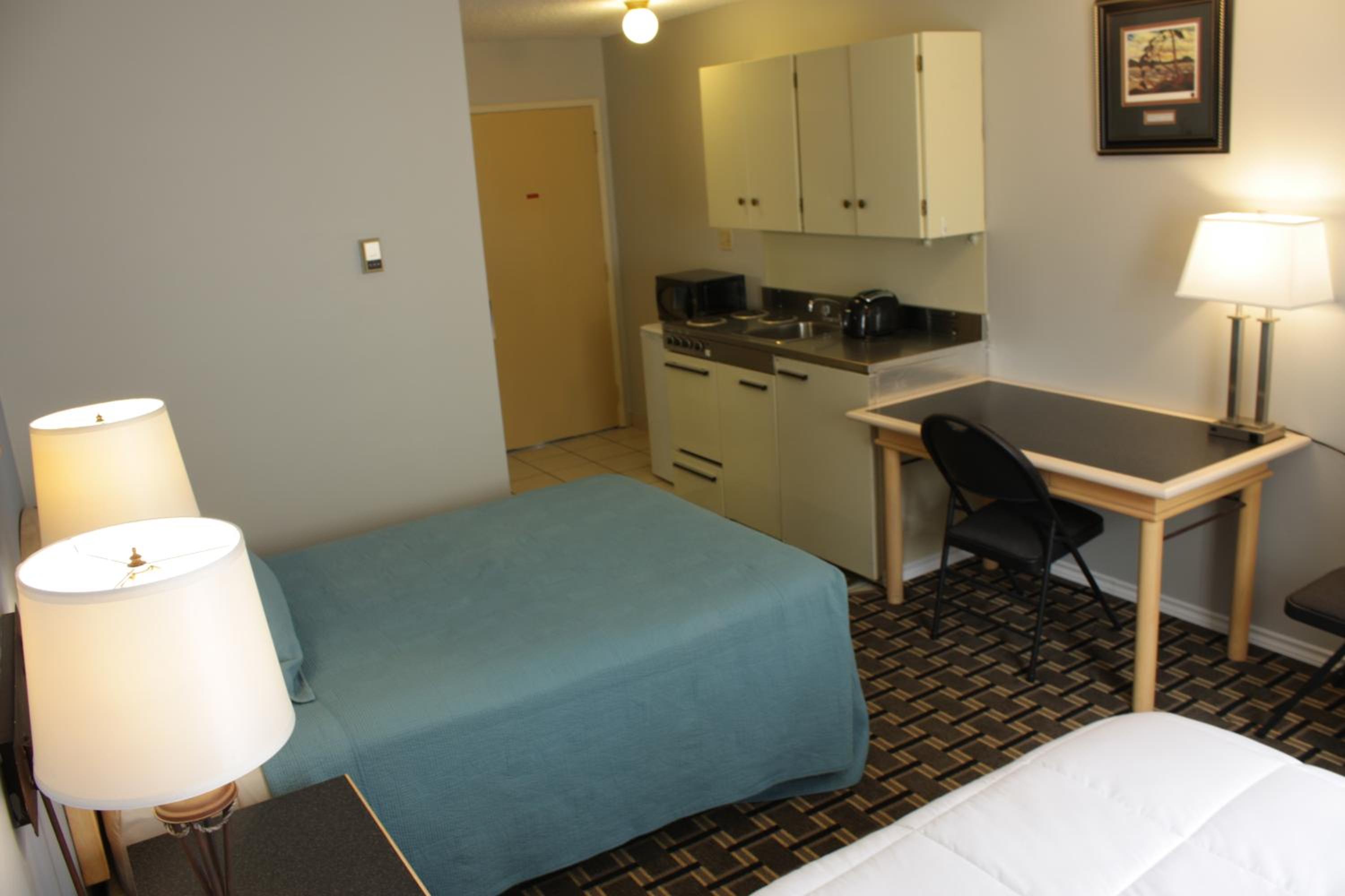Hillcrest Motel