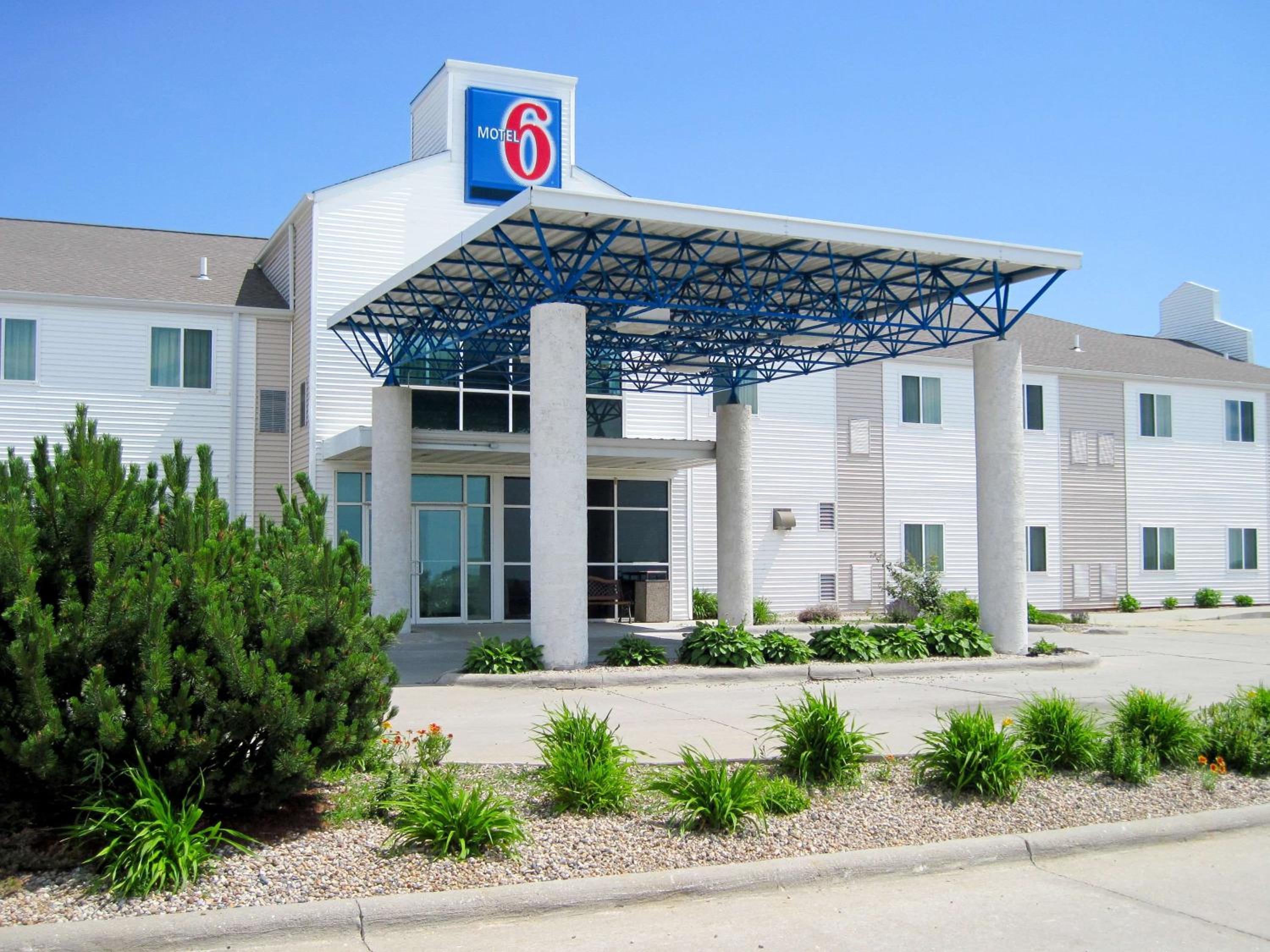 Motel 6-Avoca, IA - Property Image 1