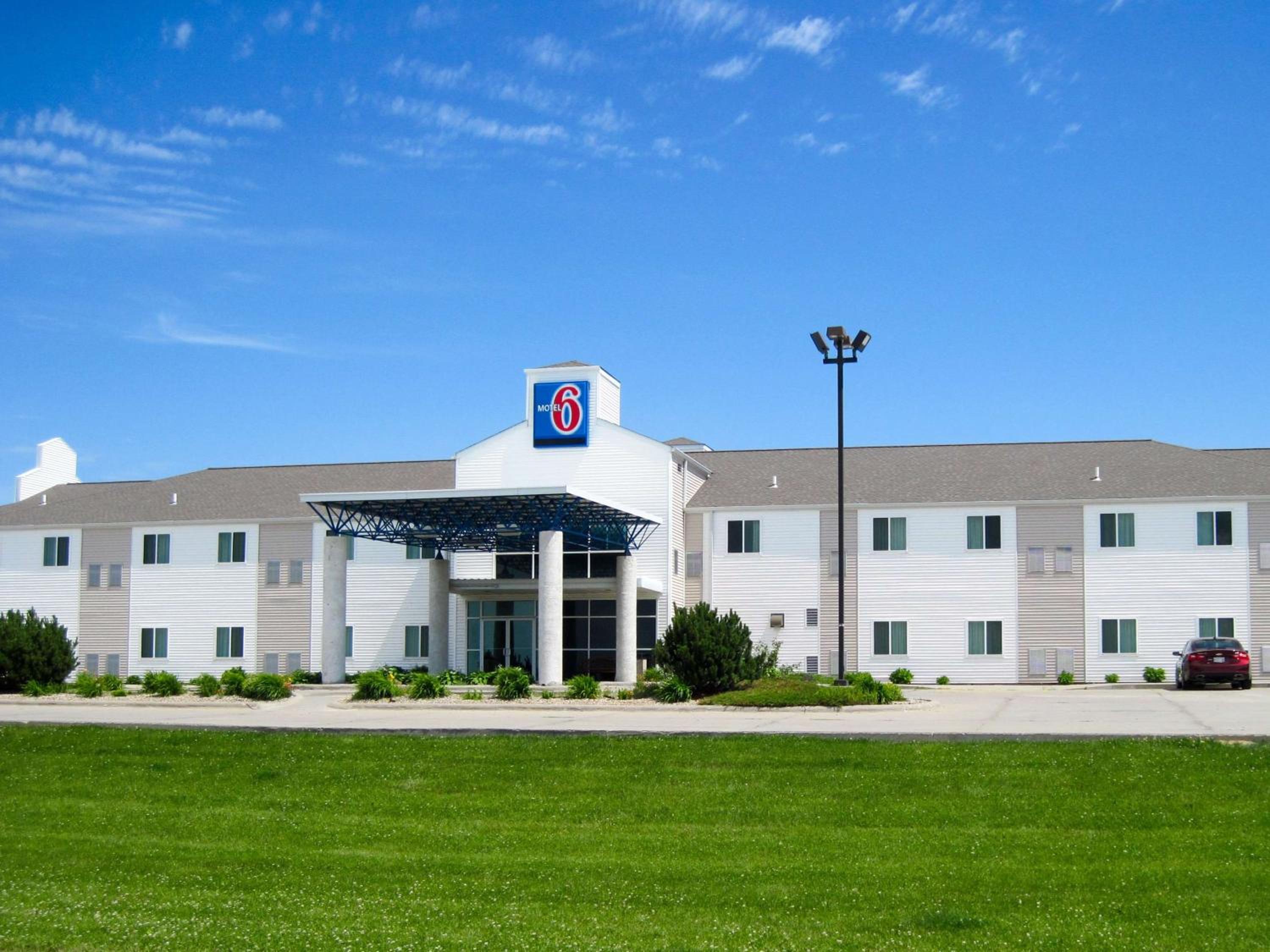 Motel 6-Avoca, IA - Property Image 2