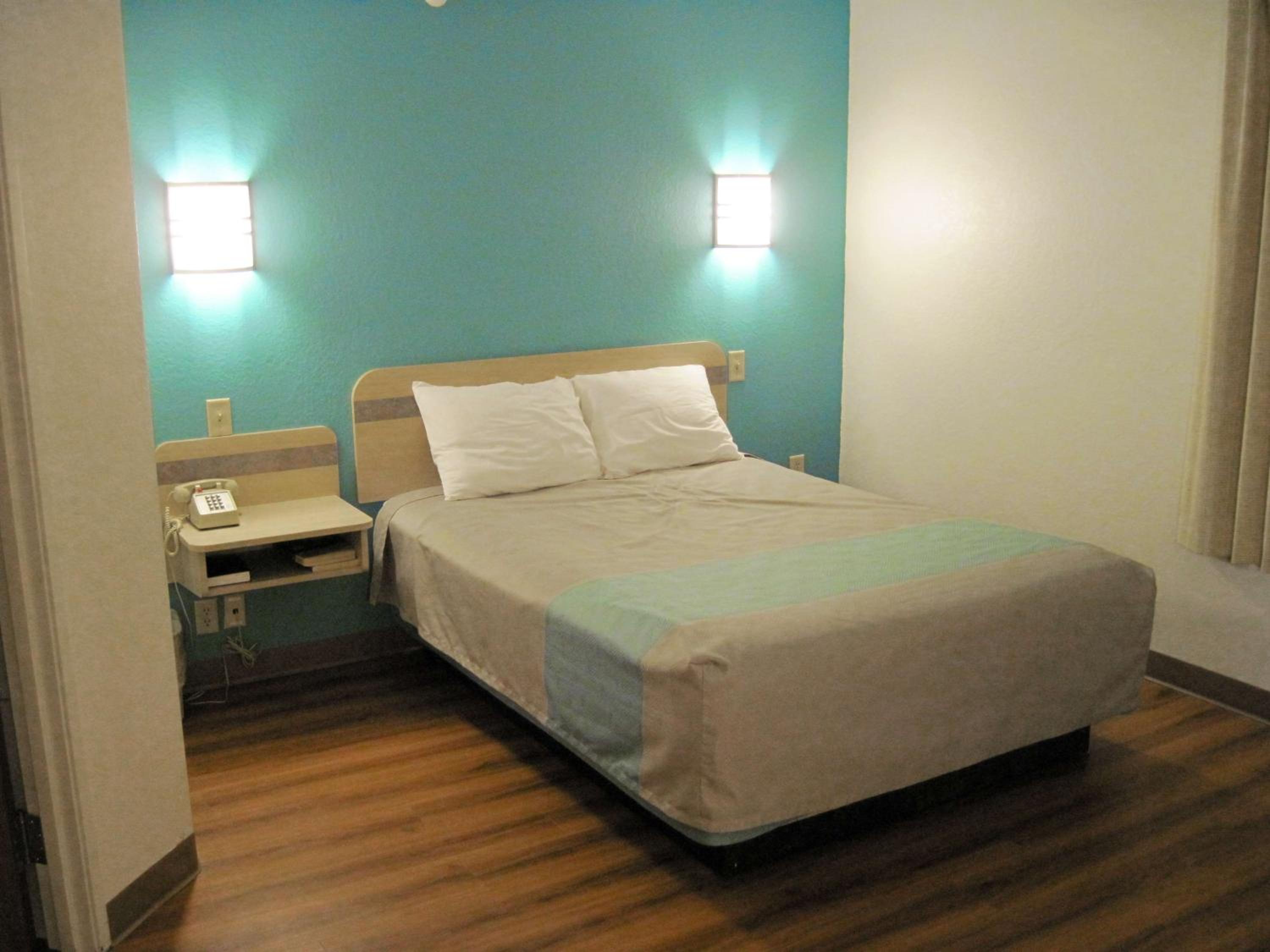 Motel 6-Avoca, IA - Property Image 4