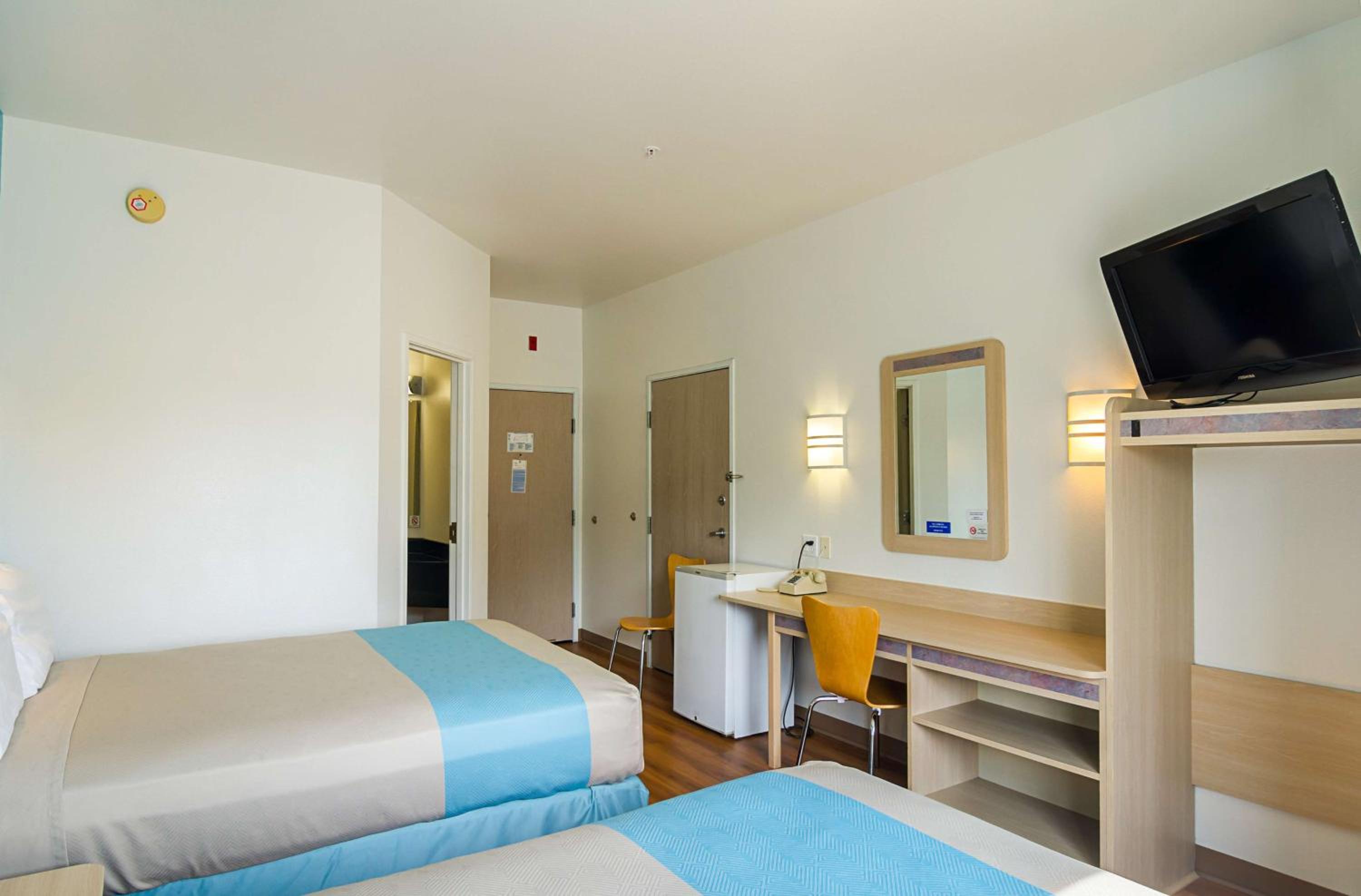 Motel 6-Wheatland, WY