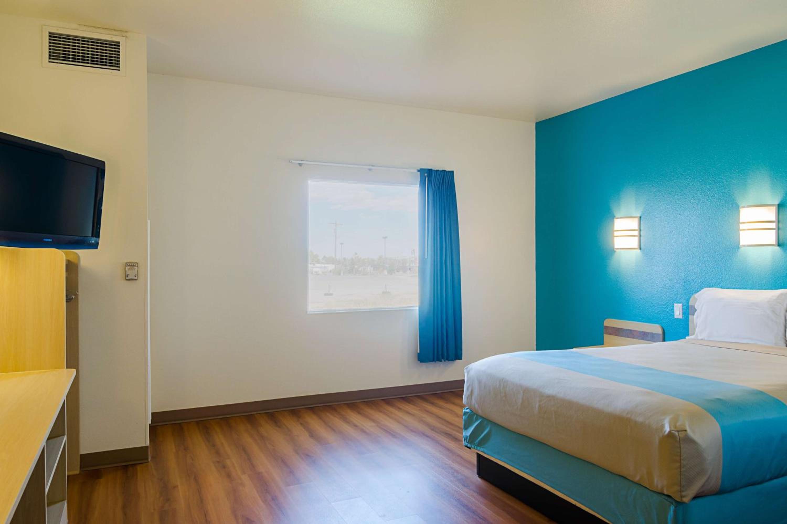 Motel 6-Wheatland, WY
