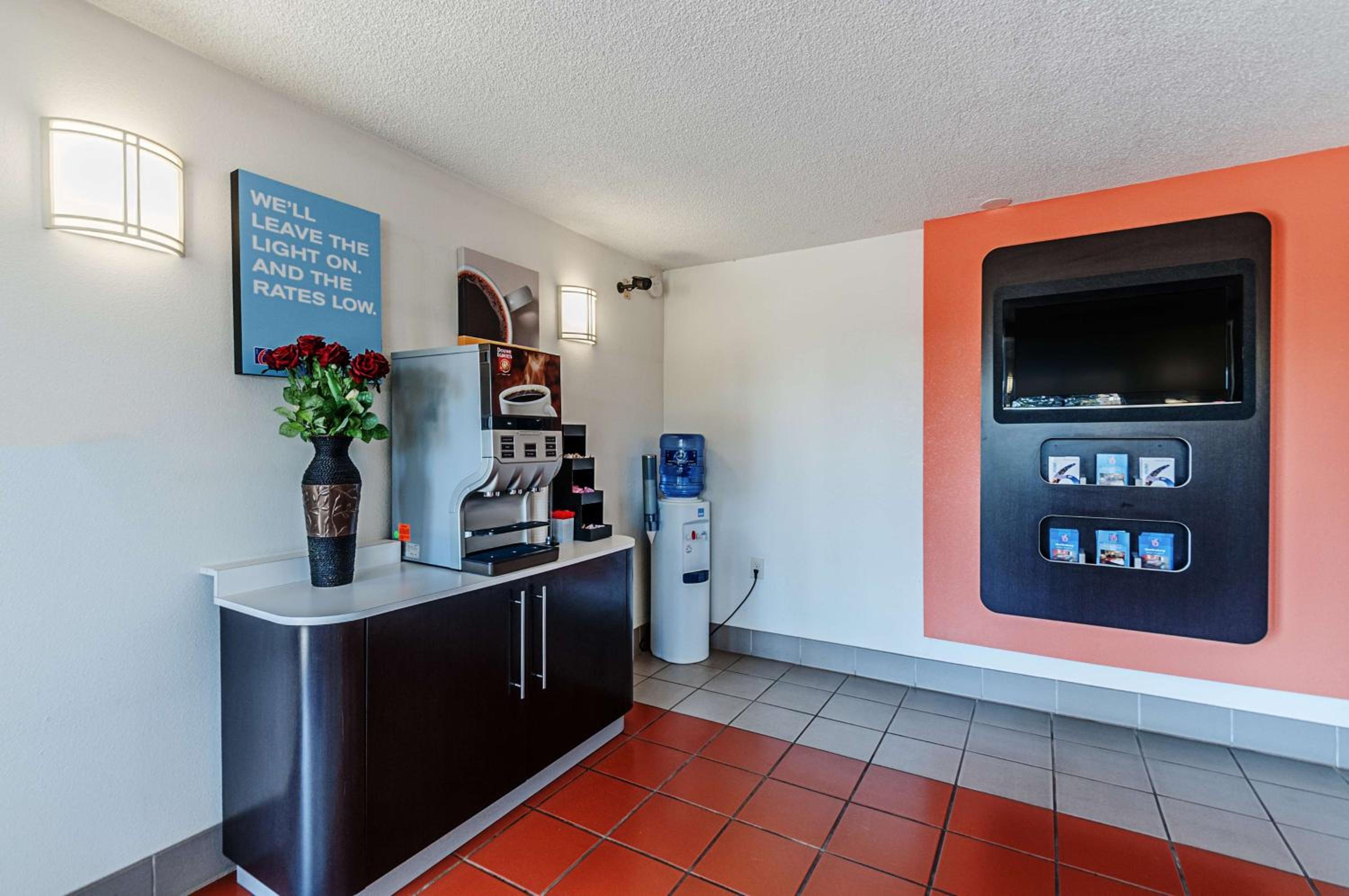 Motel 6-Martinsburg, WV