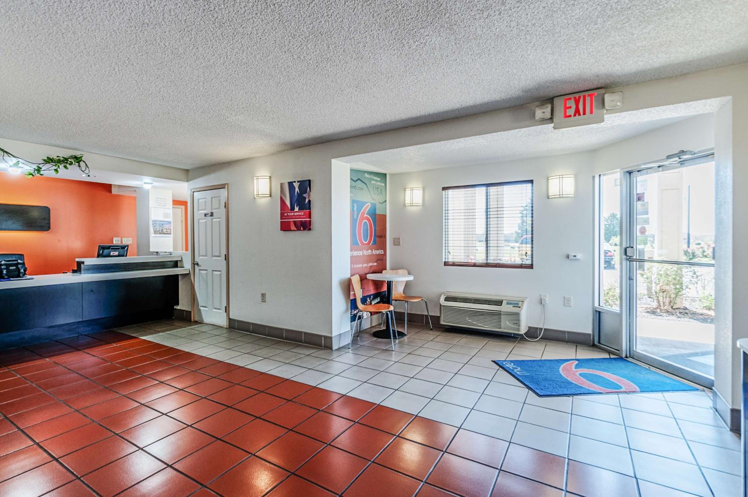 Motel 6-Martinsburg, WV