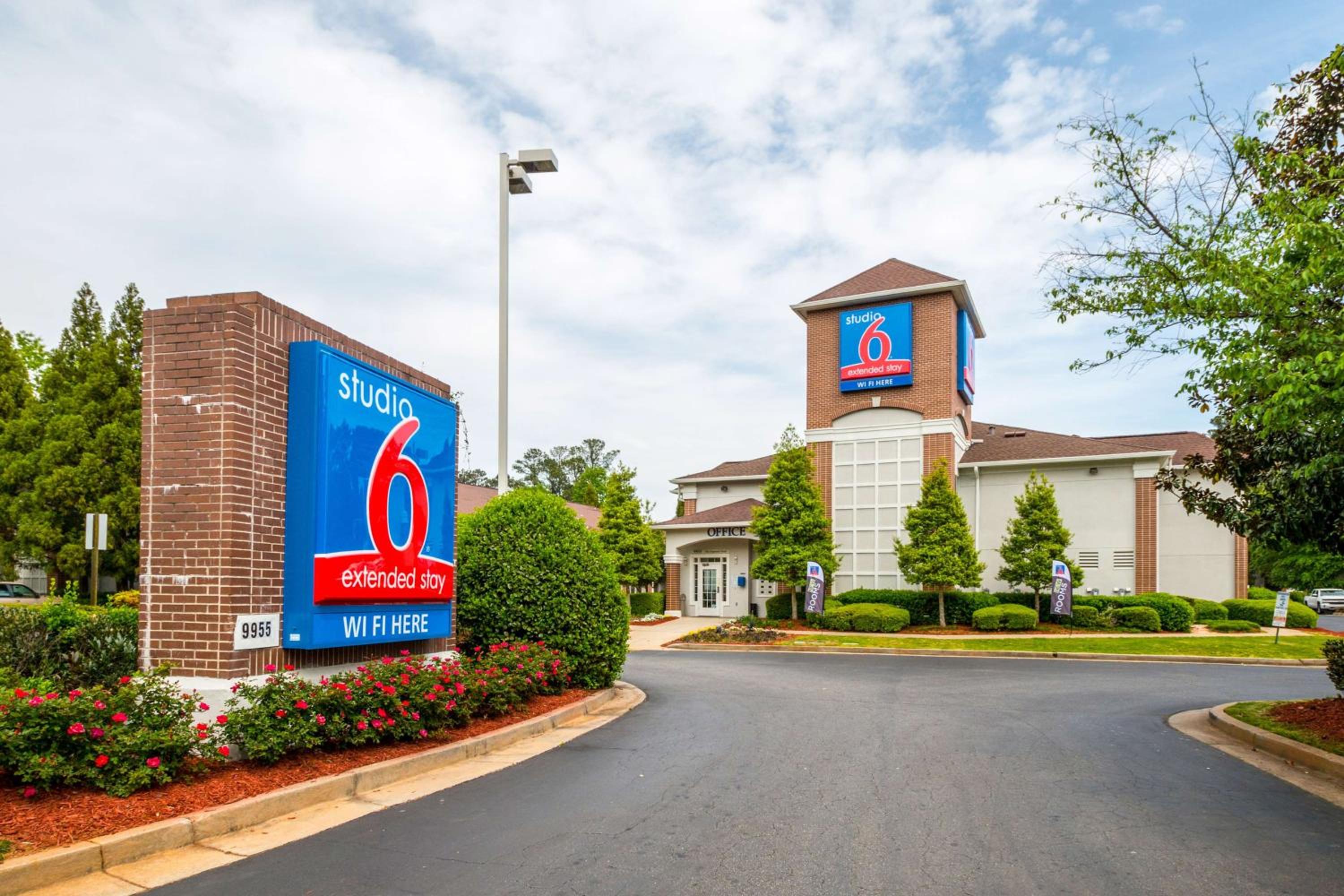 Studio 6 Extended Stay - Roswell, GA - Atlanta