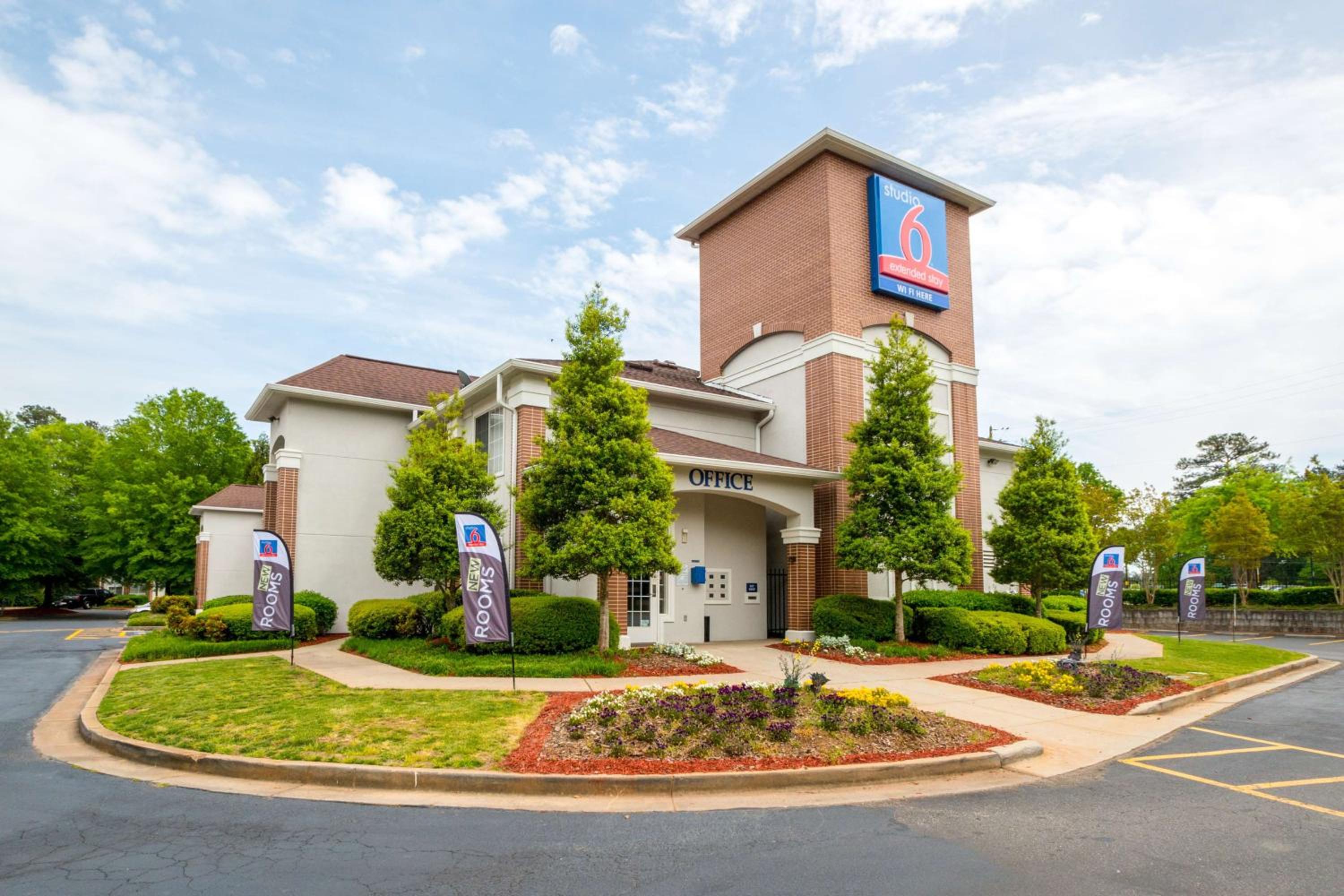 Studio 6 Extended Stay - Roswell, GA - Atlanta