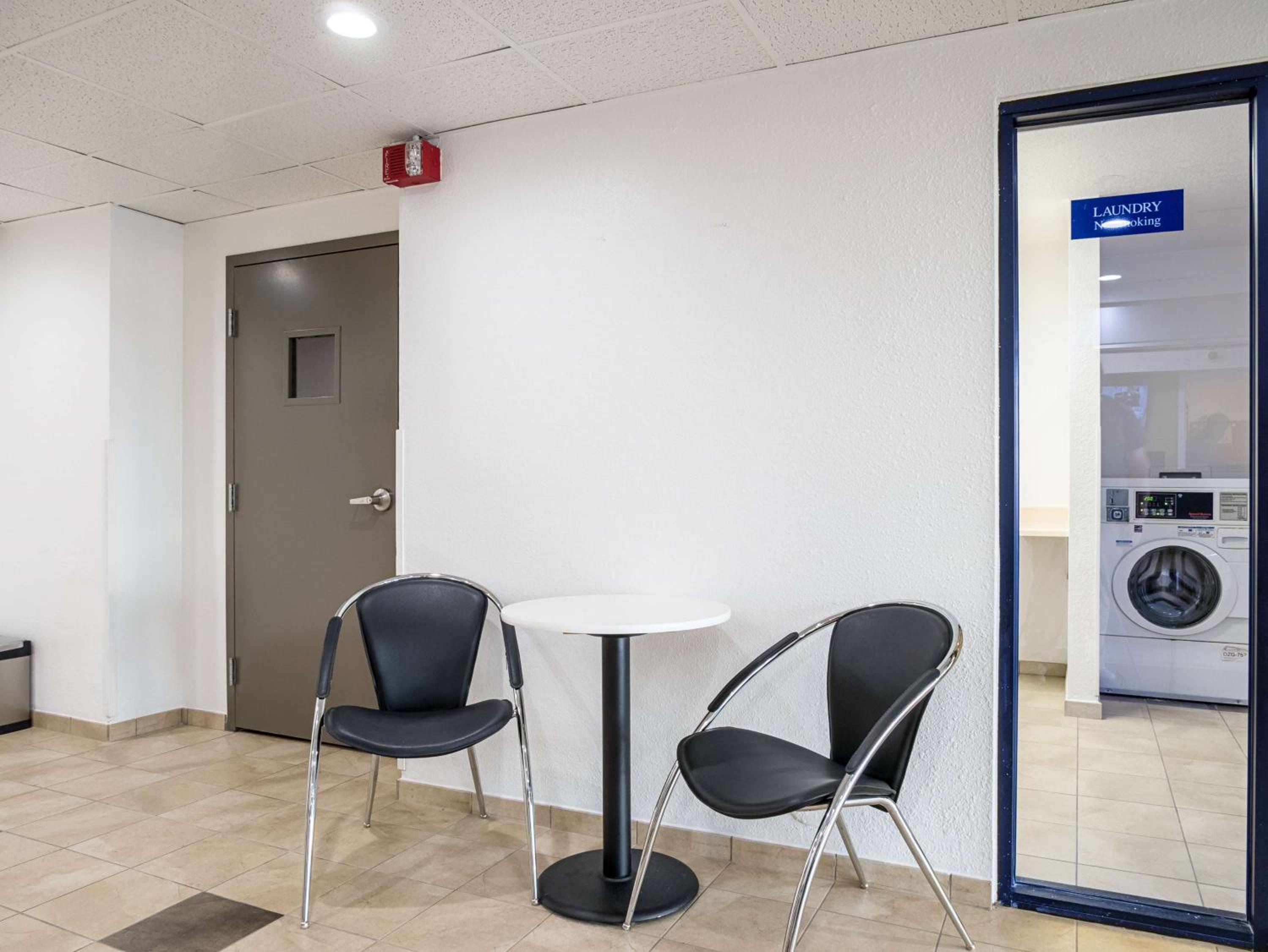 Studio 6-Miamisburg, OH - Dayton