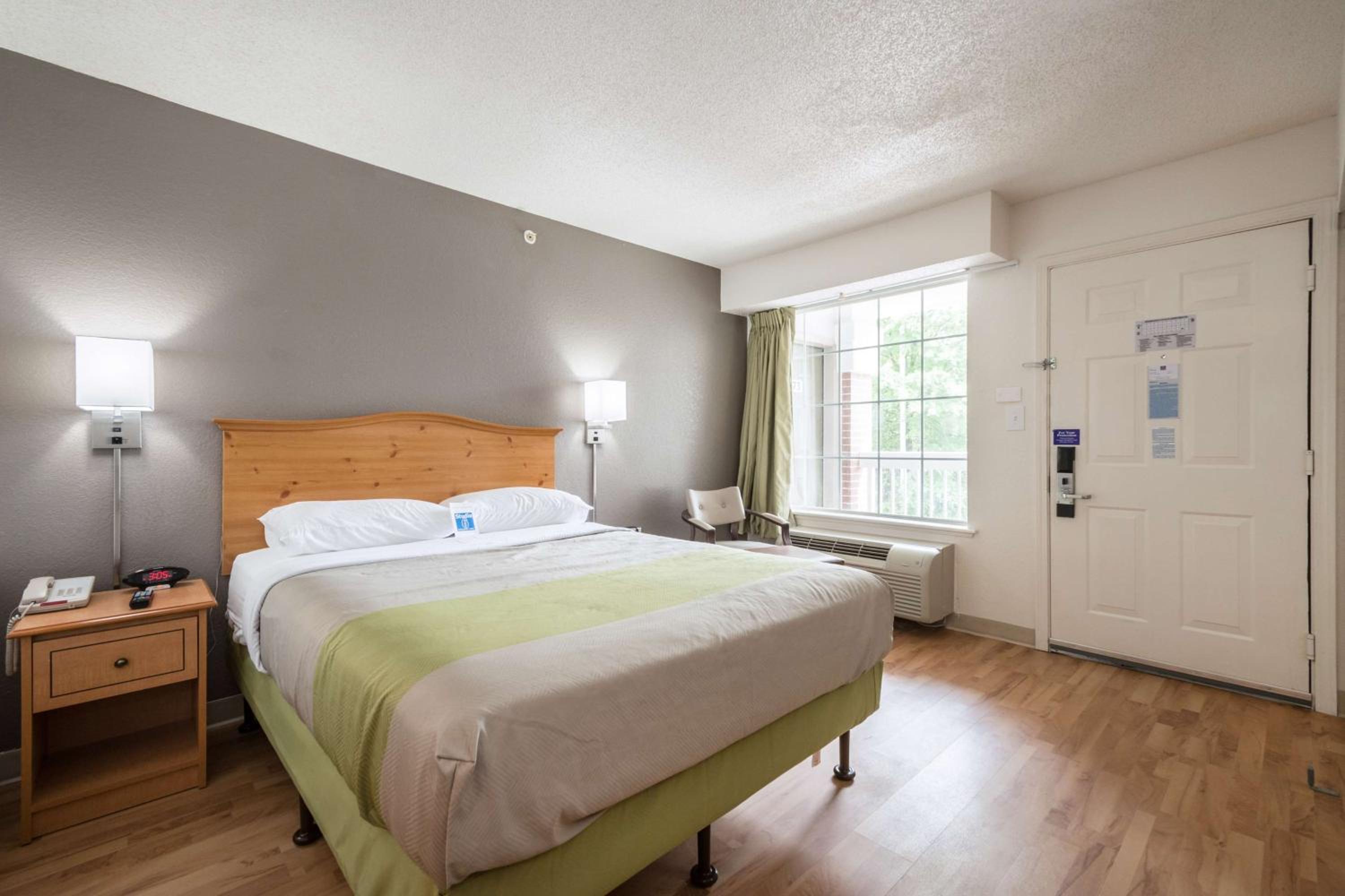 Studio 6 Extended Stay - Roswell, GA - Atlanta