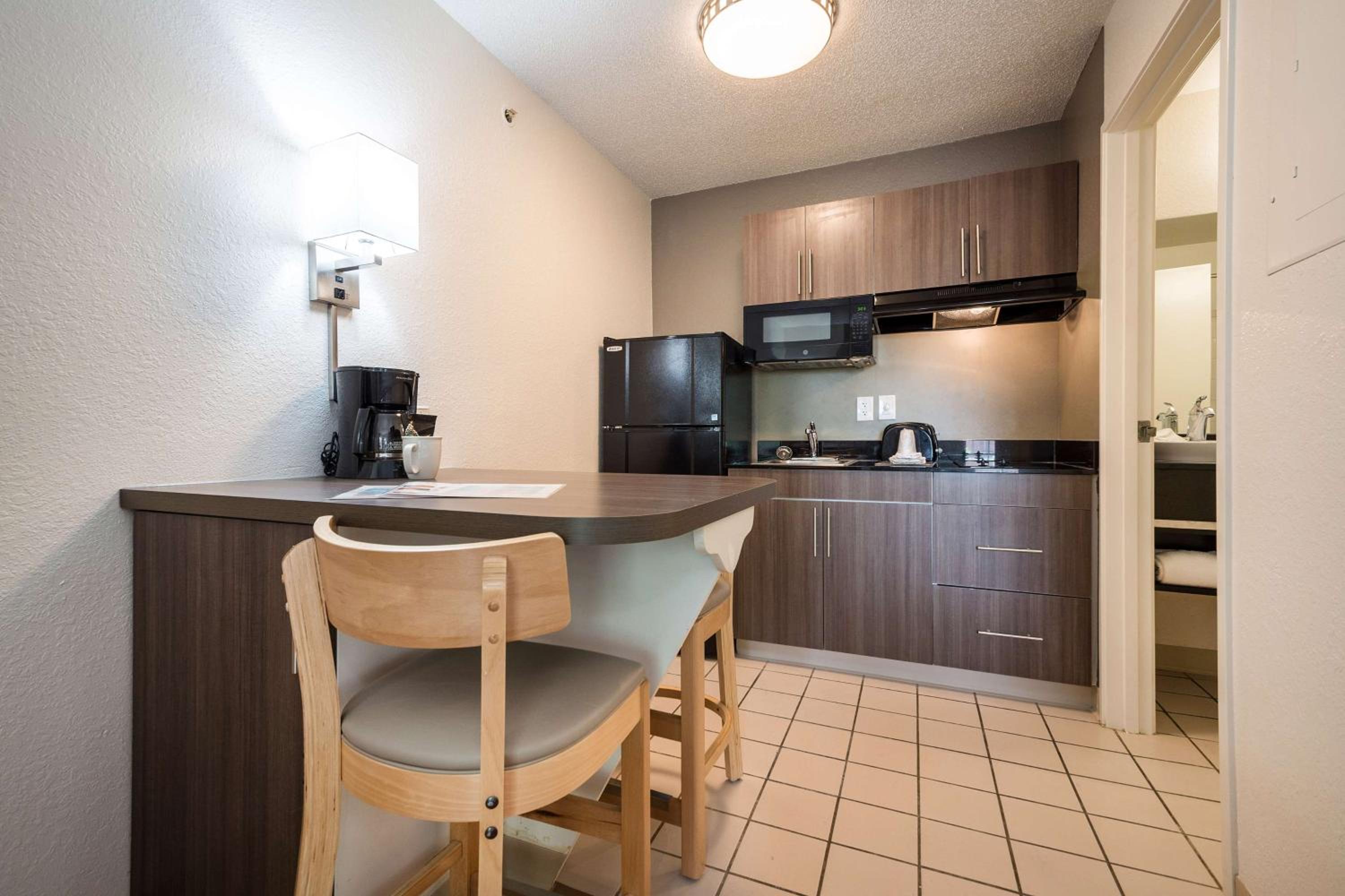Studio 6 Extended Stay - Roswell, GA - Atlanta
