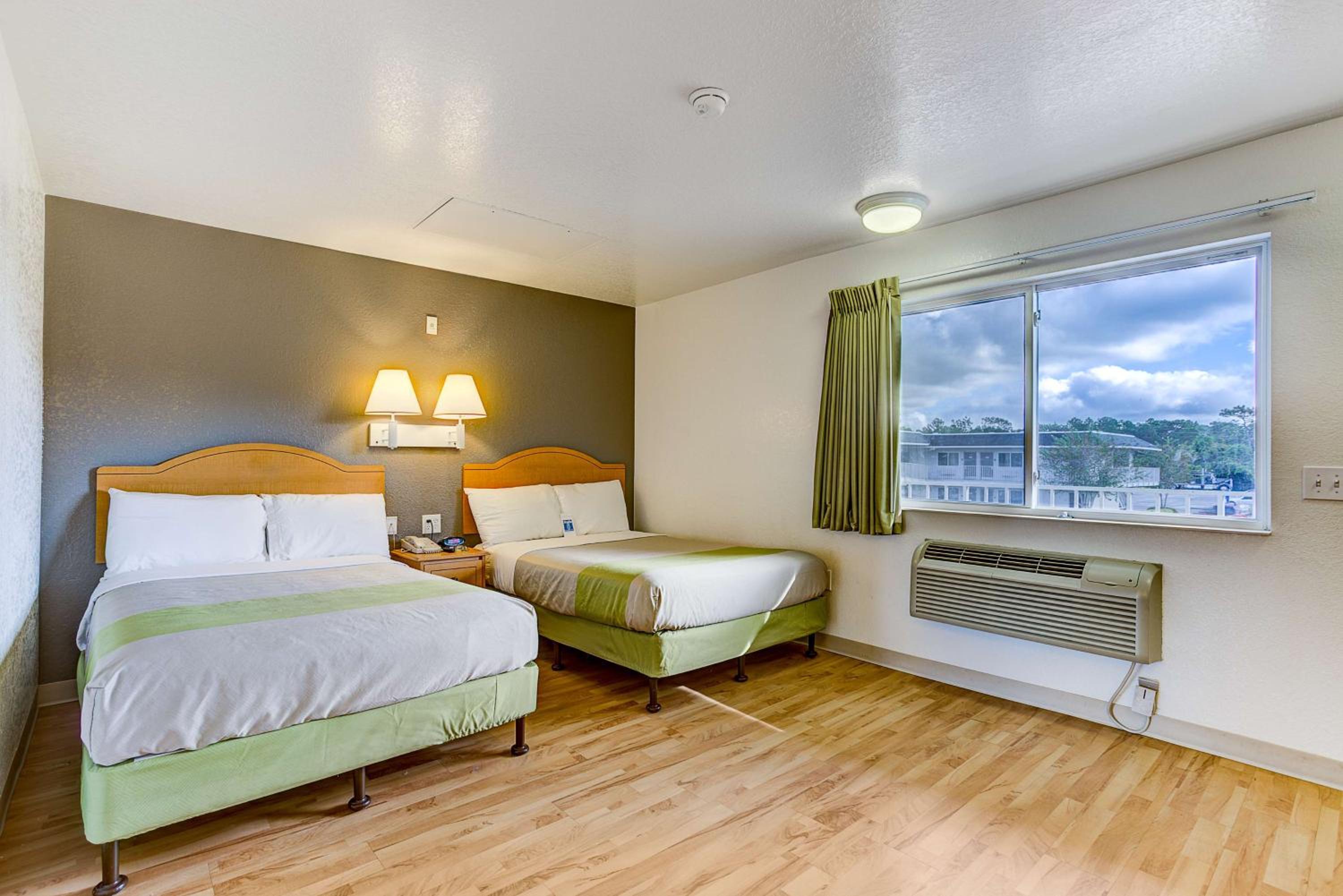 Studio 6 Extended Stay - Kissimmee, FL - Orlando