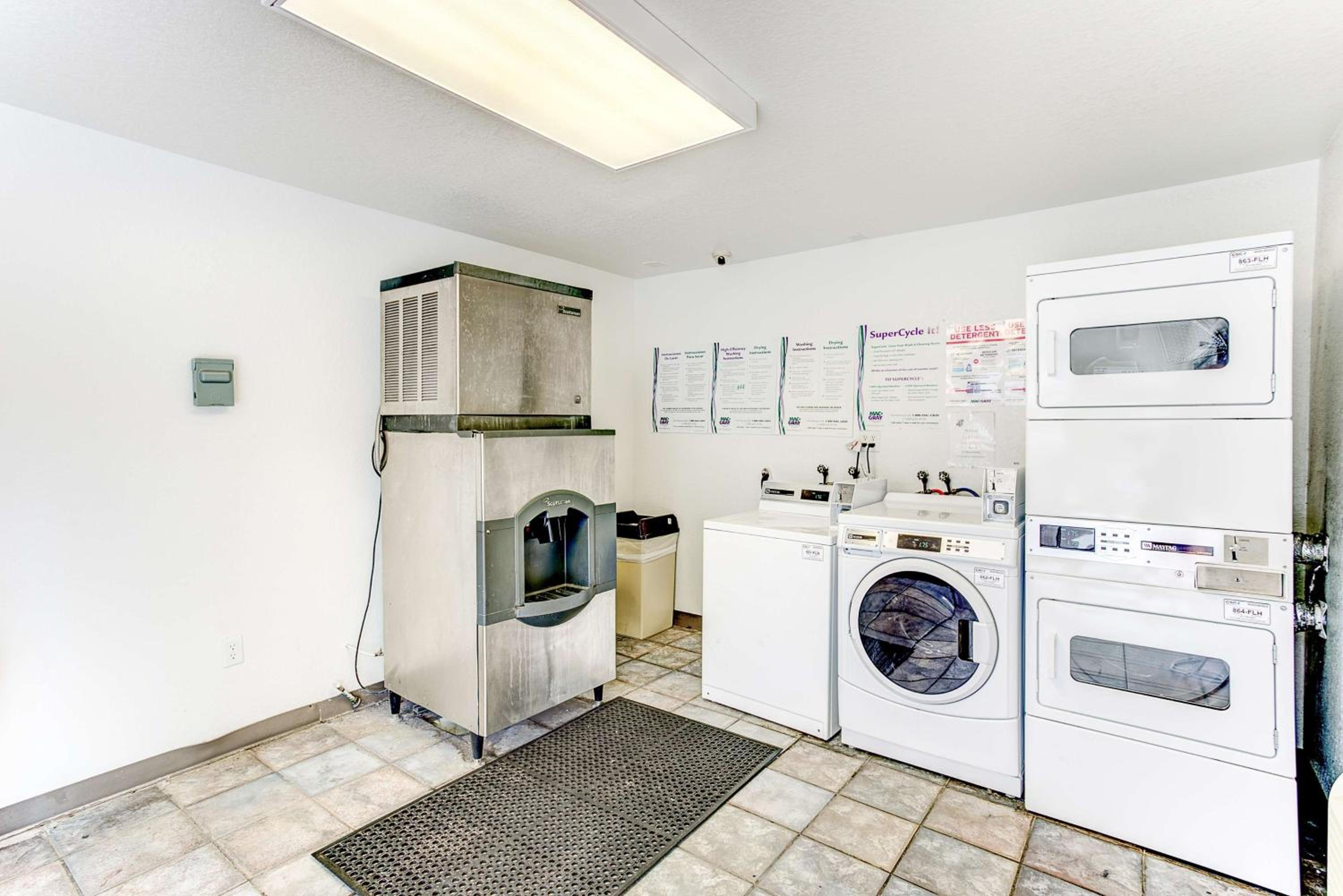 Studio 6 Extended Stay - Kissimmee, FL - Orlando