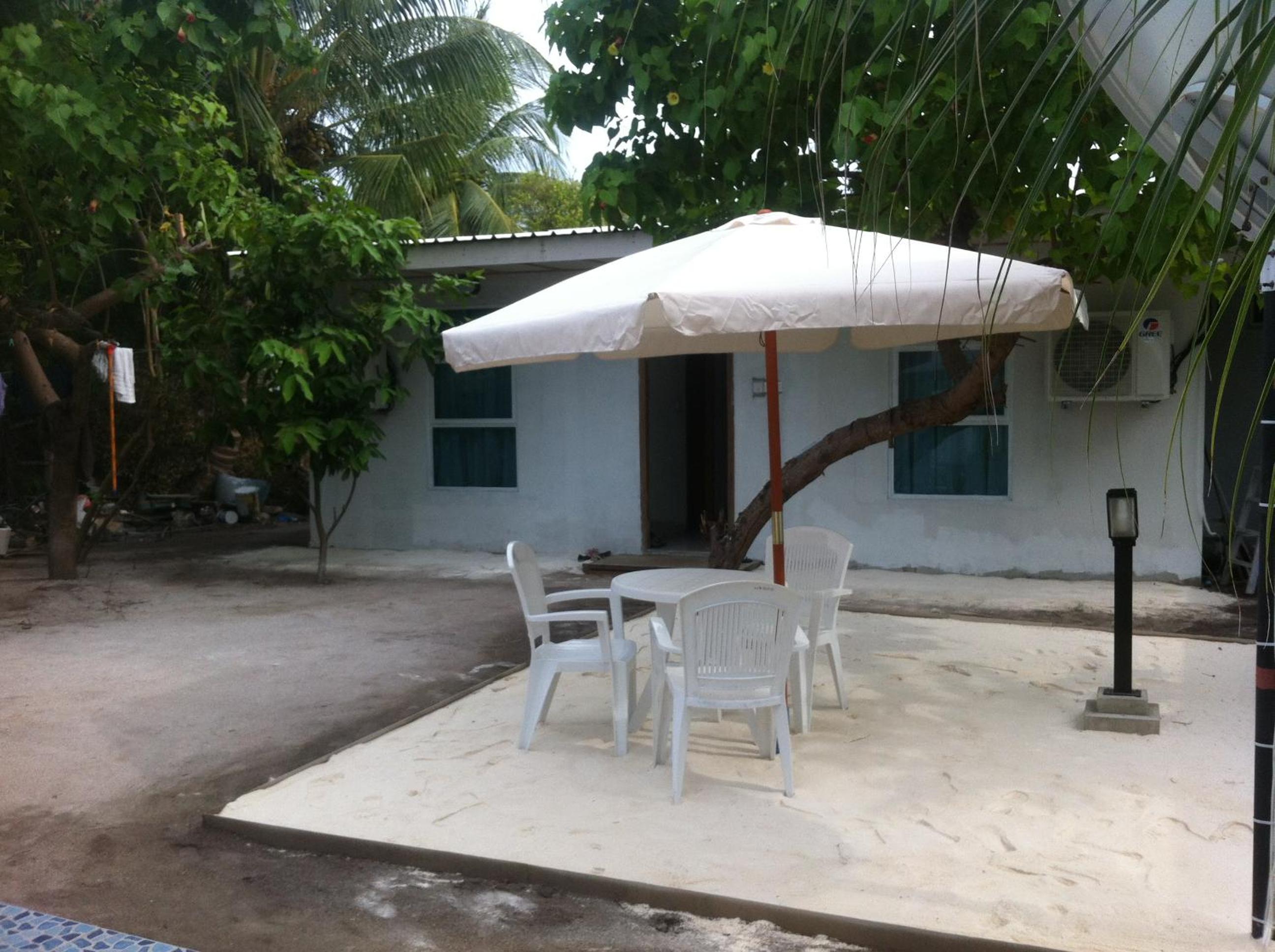 Azoush Tourist Guesthouse