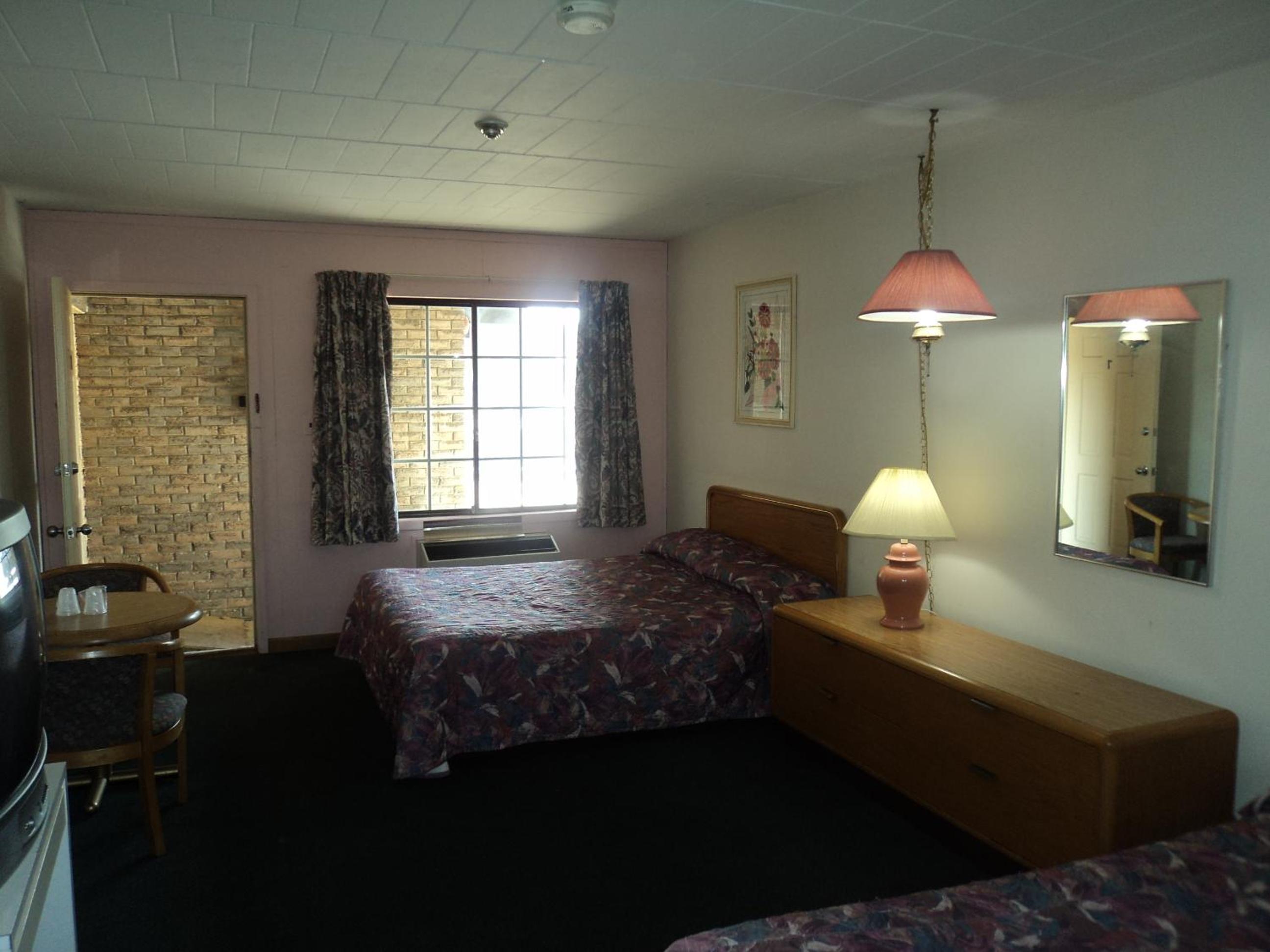 Oasis Motel by The Falls