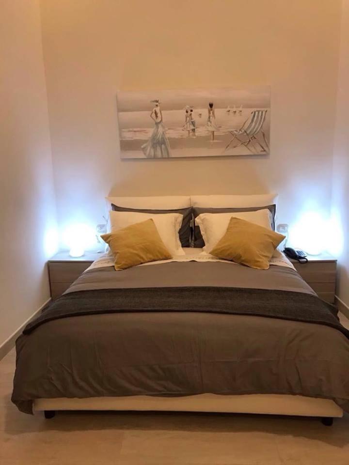 B&B Chiaia 216