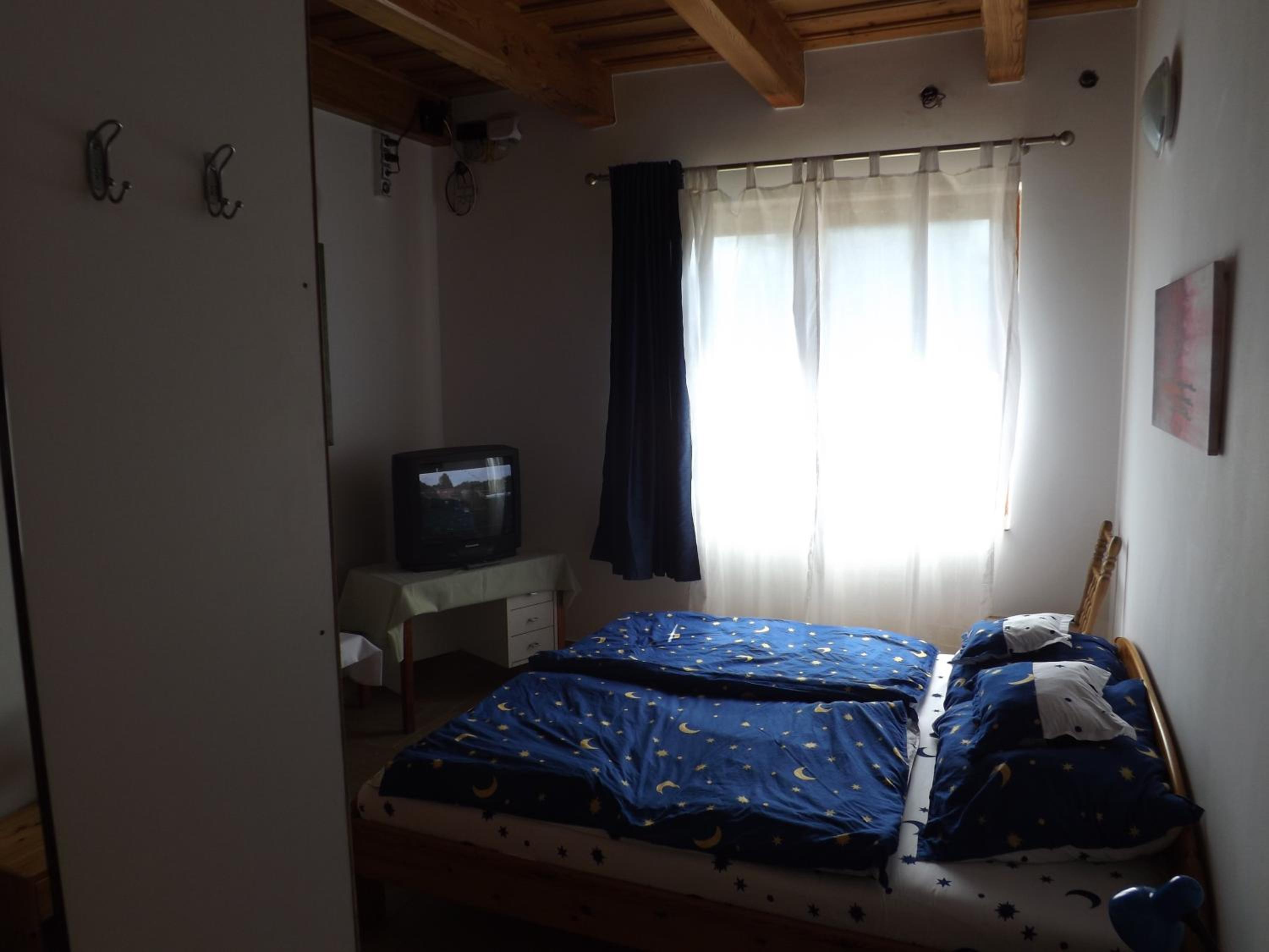 Photo 38