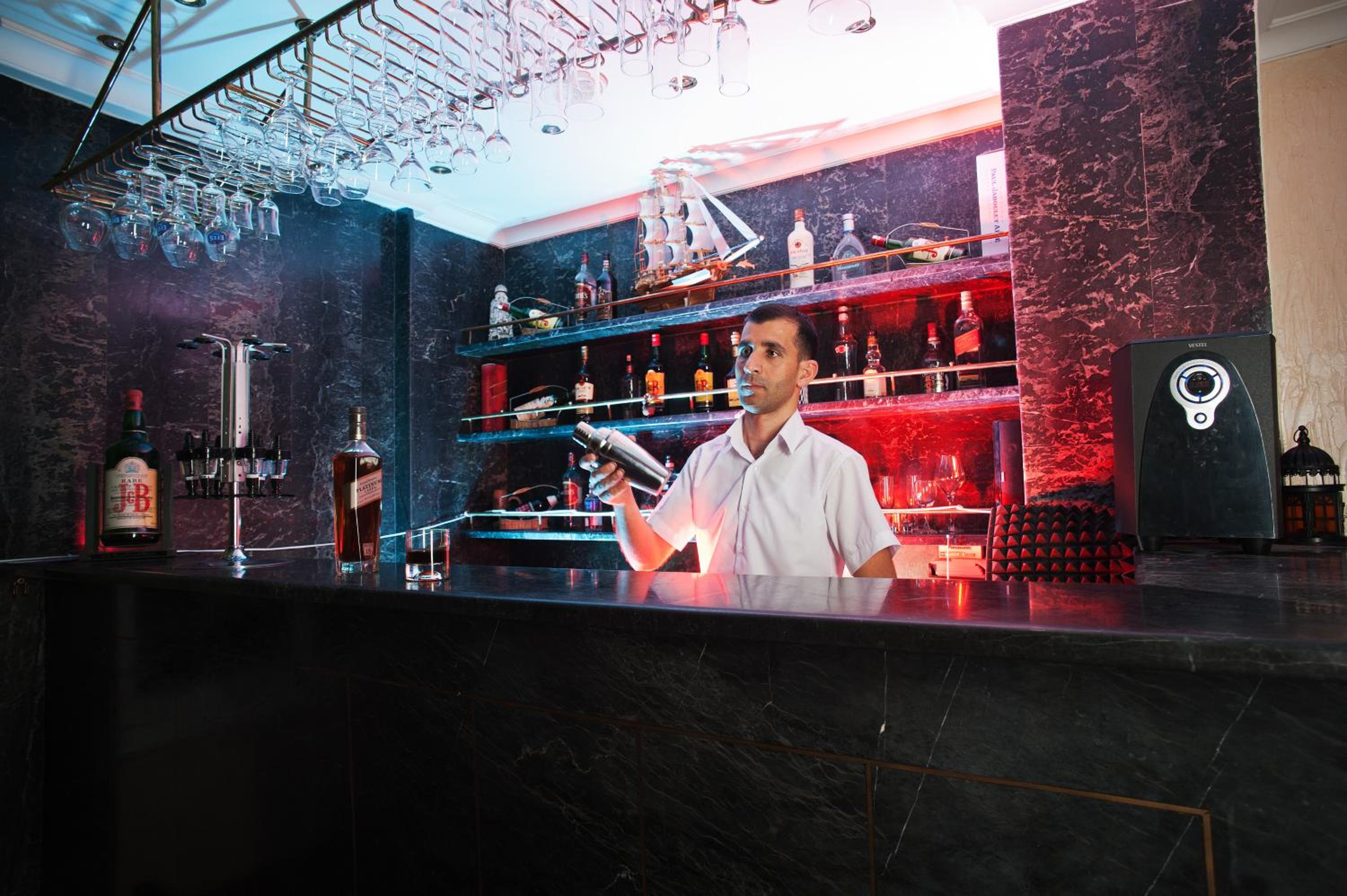 Triana Hotel - Image 20
