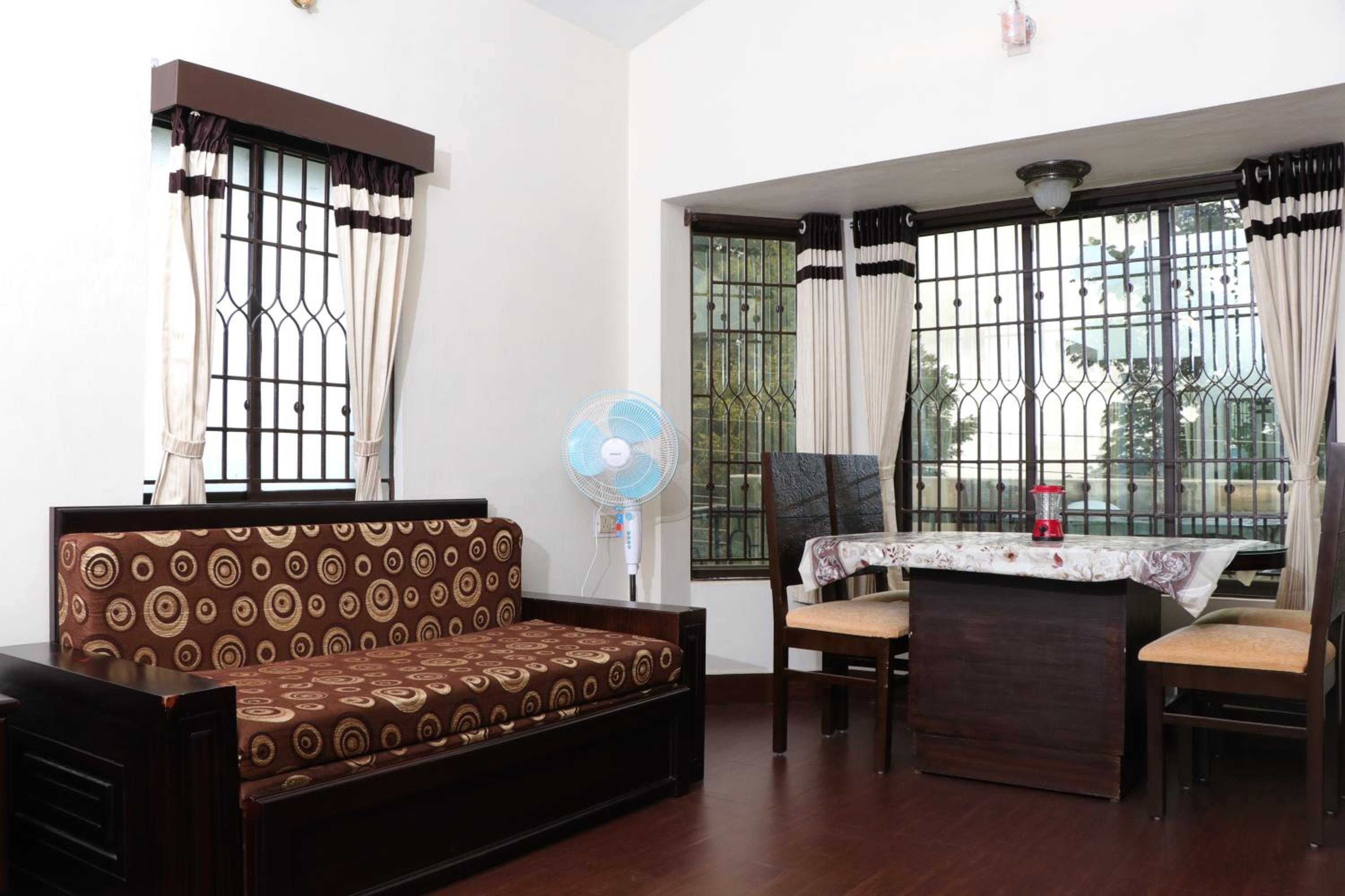 Park corner Home stay