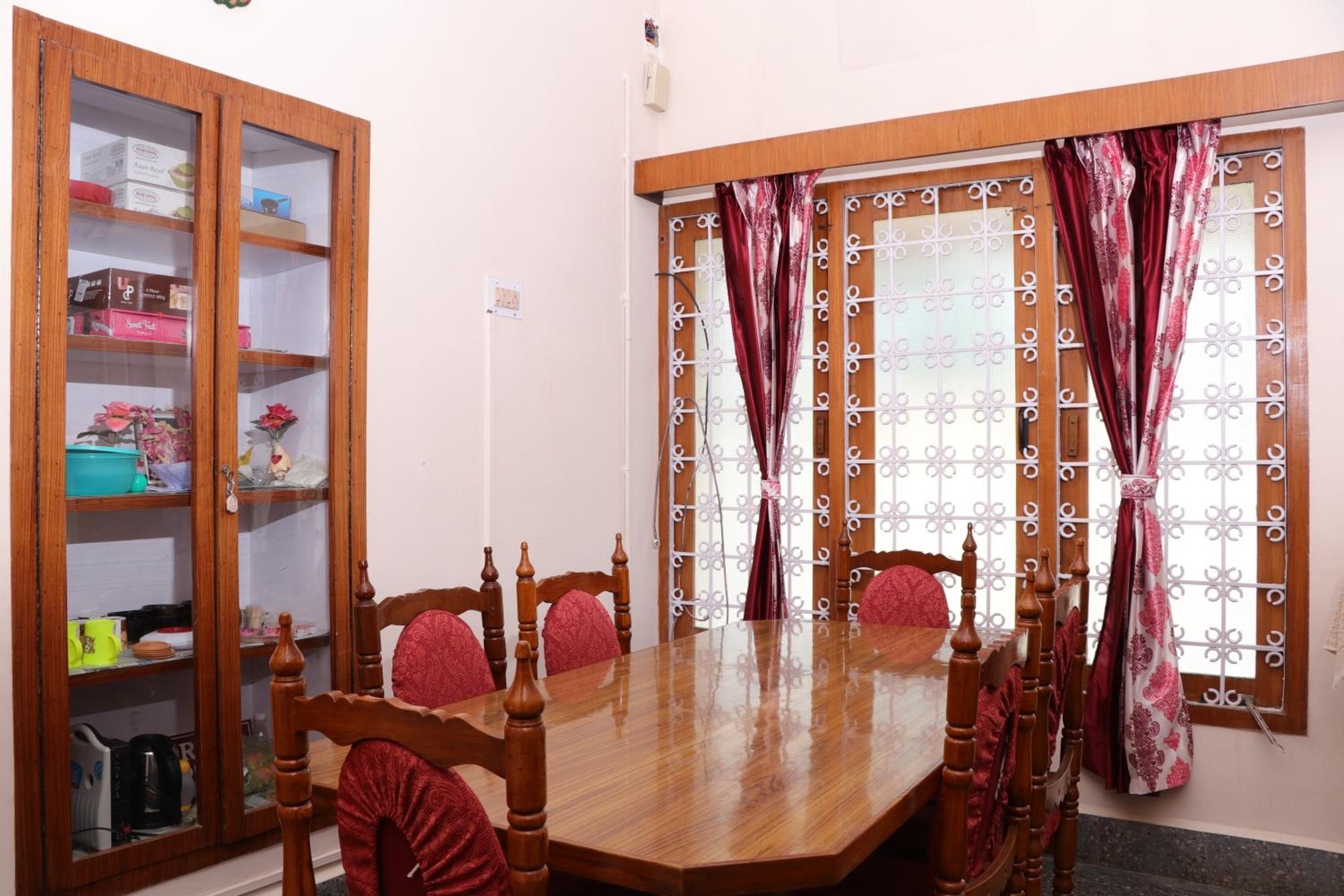 Park corner Home stay