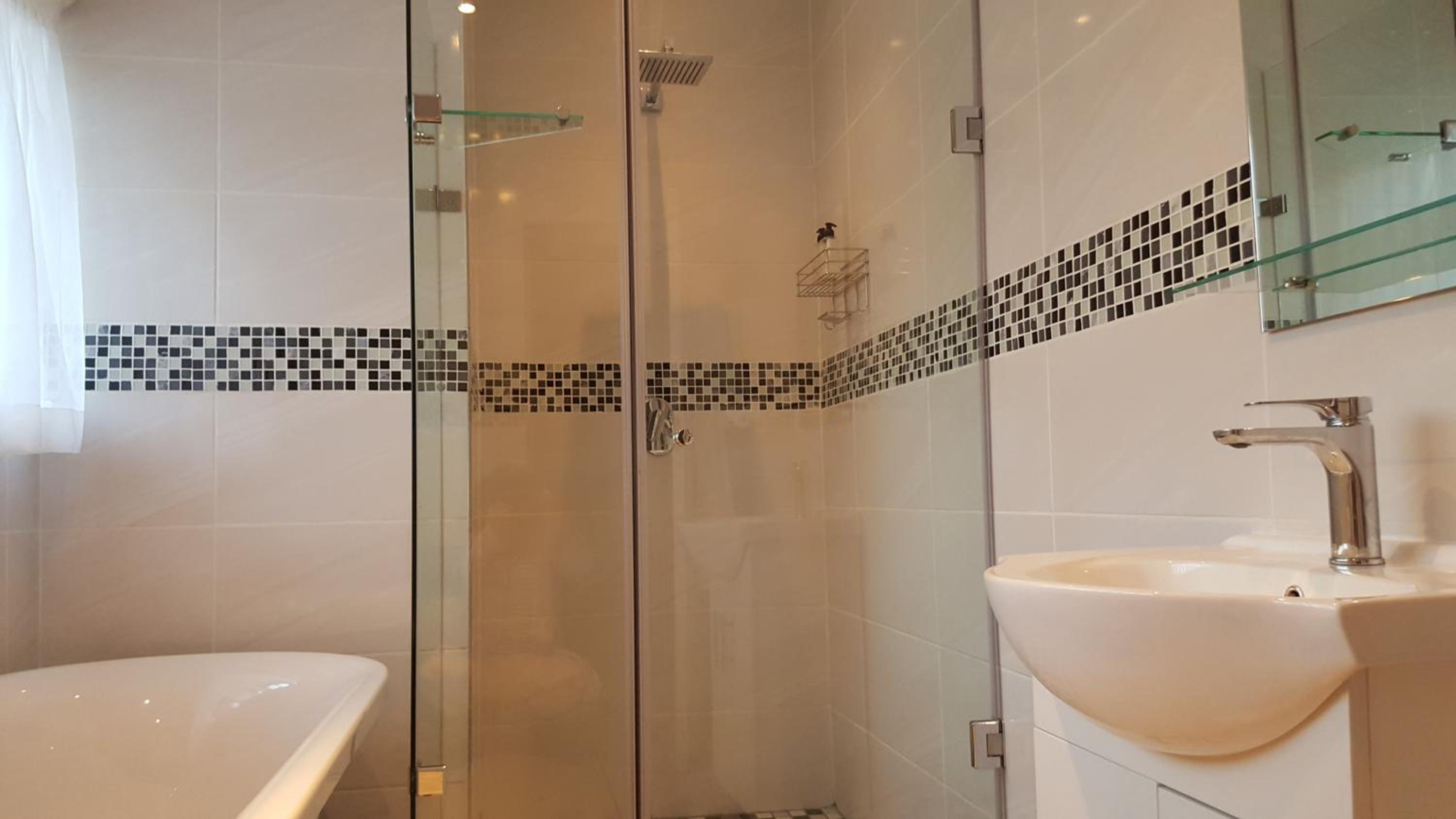 8 Ibis Lane Guest House